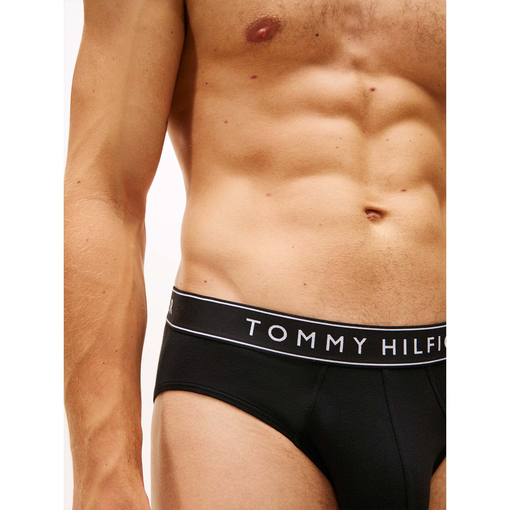 3P_BRIEF_UM0UM03705_0XL_Image_4