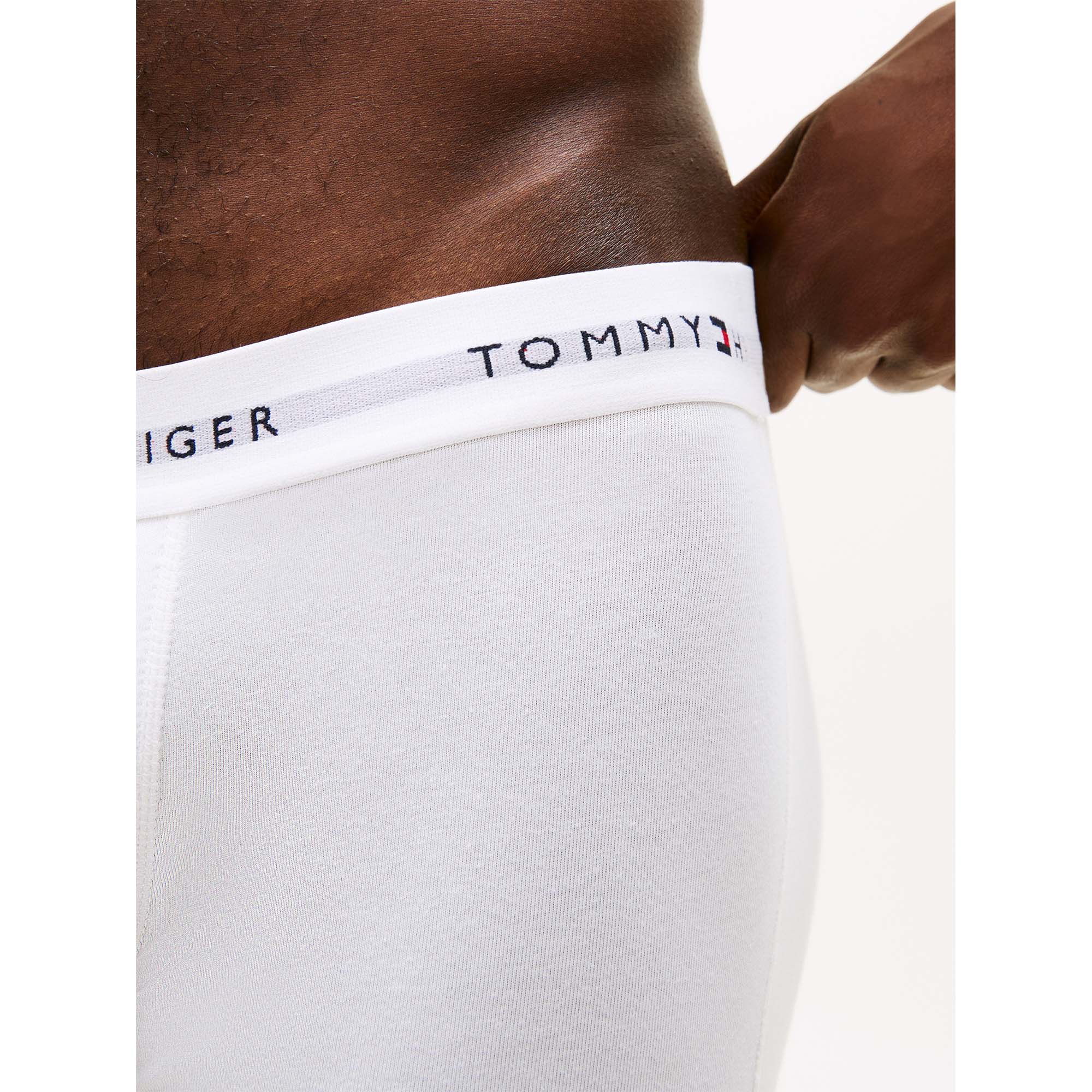 3P_LOW_RISE_TRUNK_UM0UM03752_0WL_Image_4