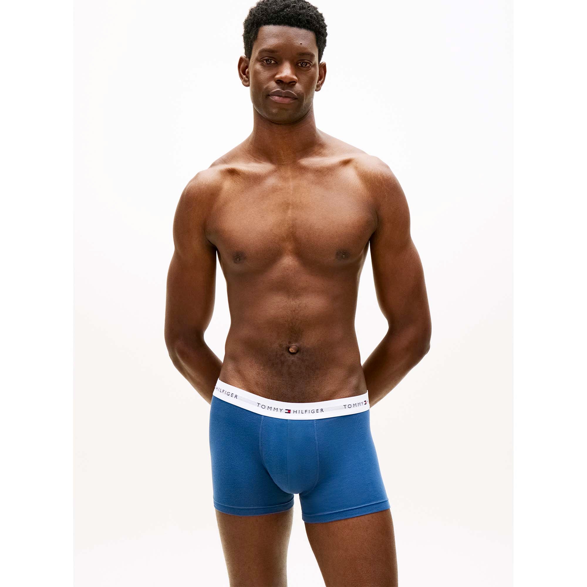 3P_TRUNK_UM0UM03889_0SW_Image_6