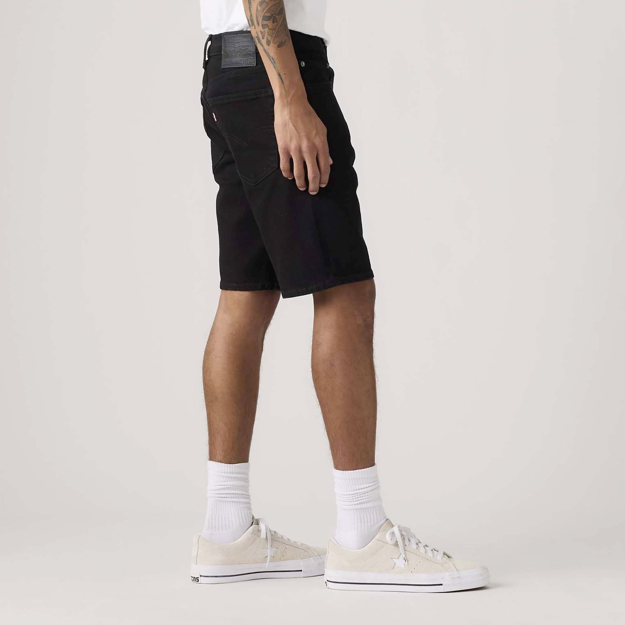 405_STANDARD_SHORTS_39864_0037_Image_3