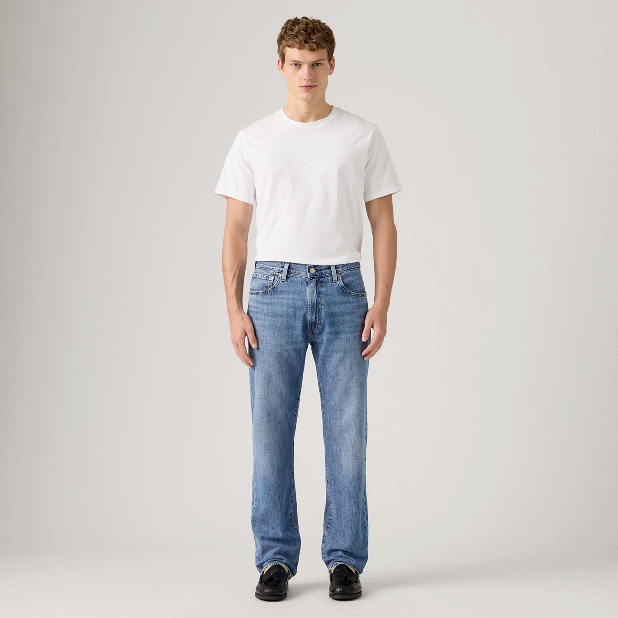 555_RELAXED_STRAIGHT_000LO_0053_Image_5