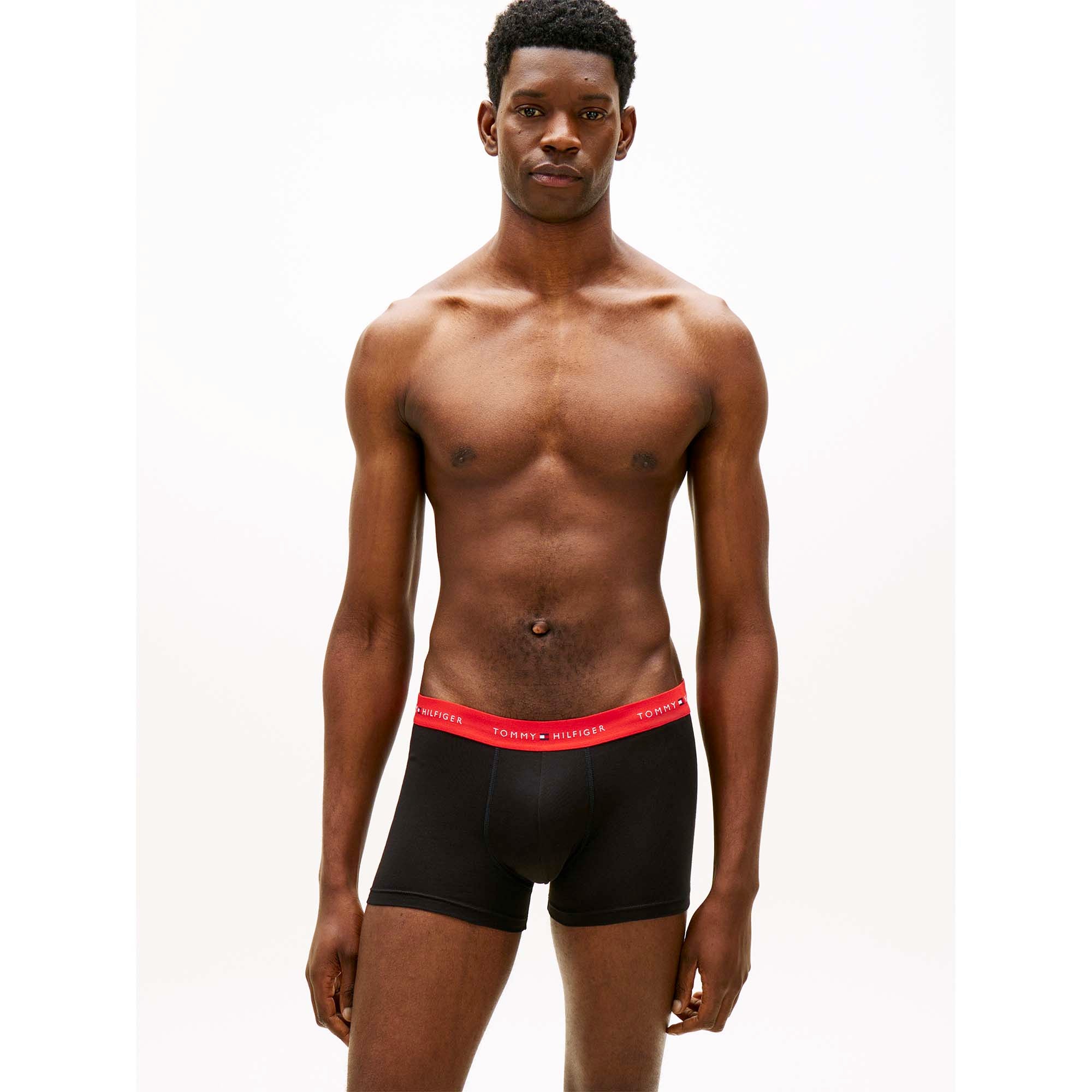 7P_TRUNK_WB_UM0UM03895_05N_Image_2