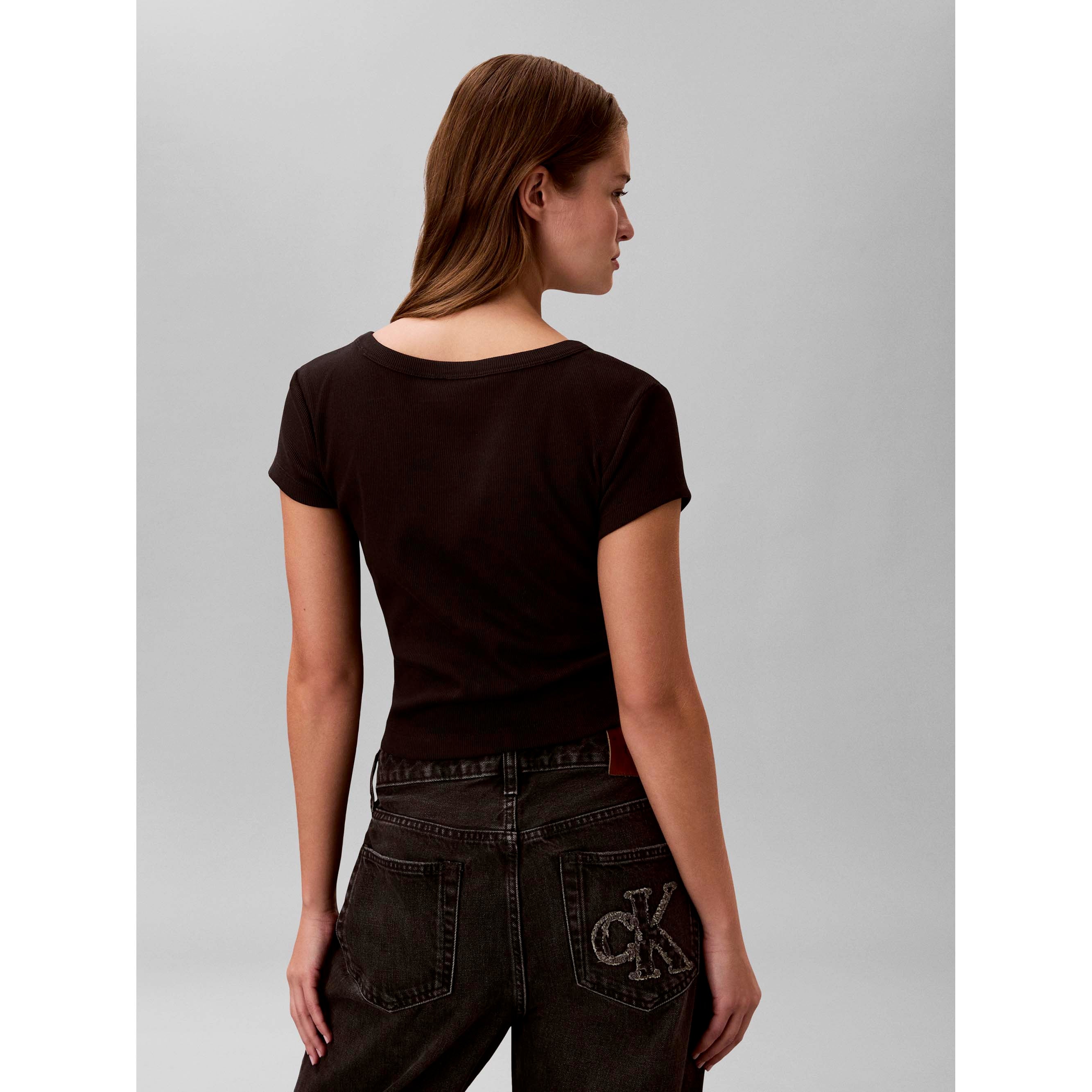 A-_WOVEN_LABEL_2X2_R_LV047C200G_UB1_Image_3