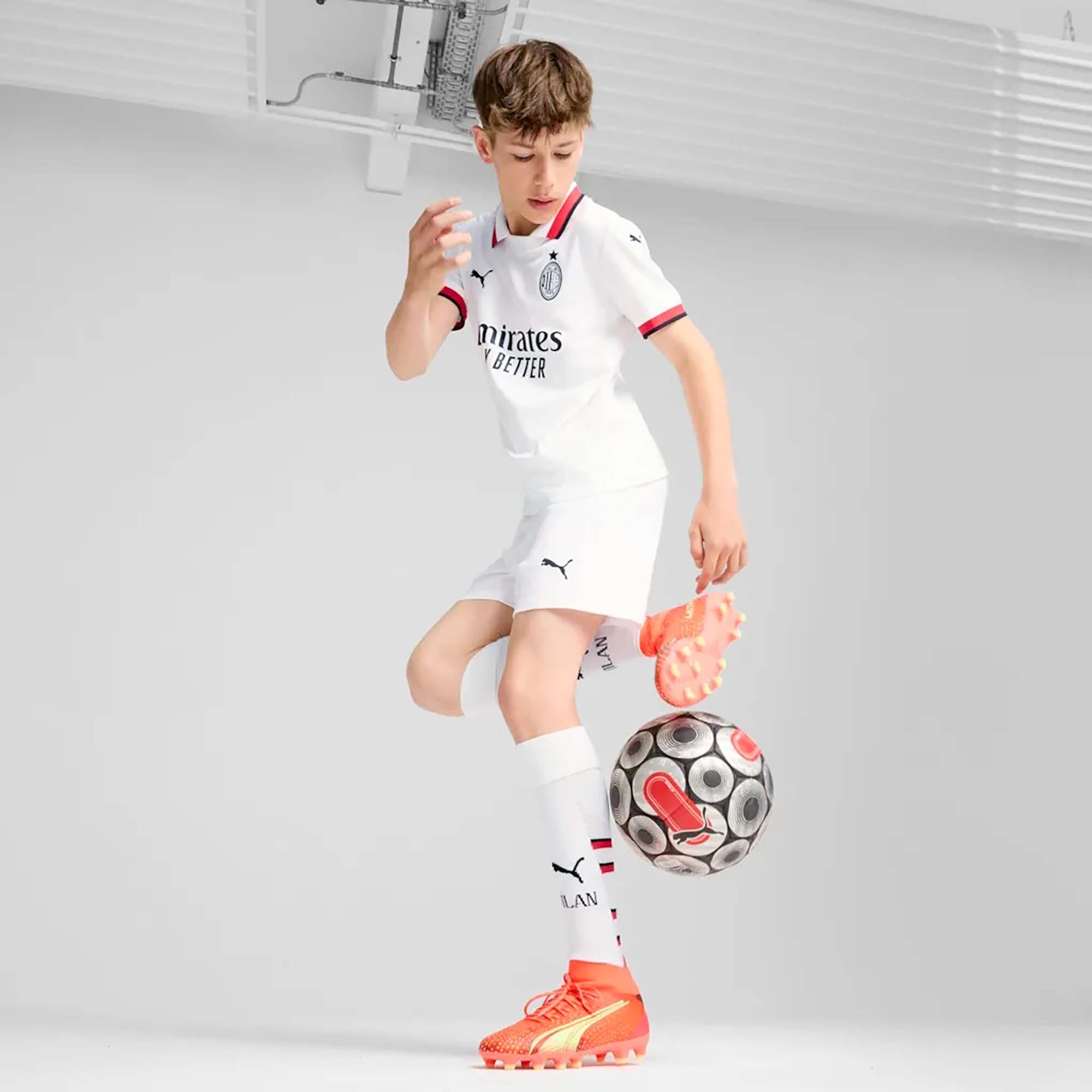 ACM_AWAY_JERSEY_REPLICA_JR_775018_02_Image_5