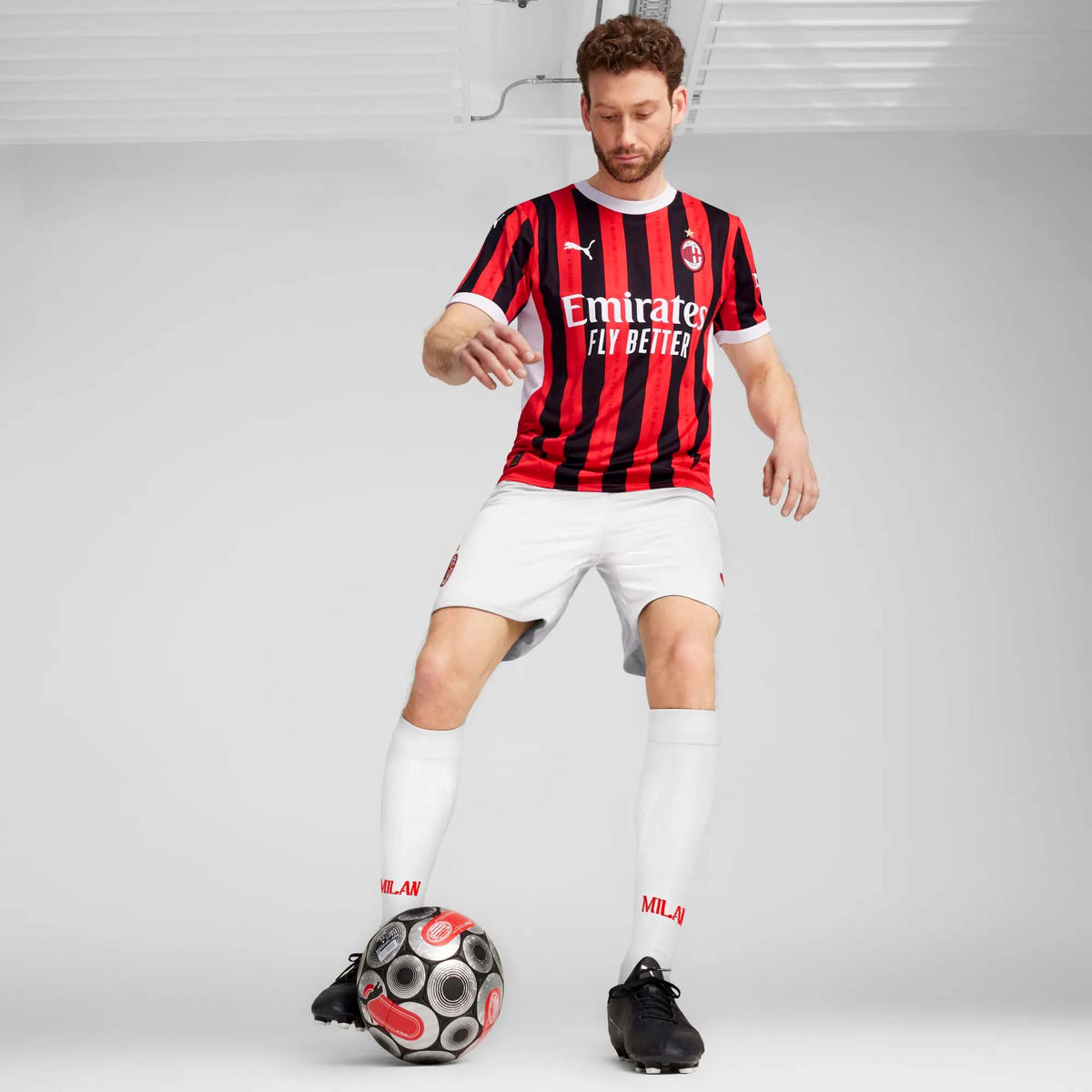 ACM_HOME_JERSEY_REPLICA_774979_01_Image_4