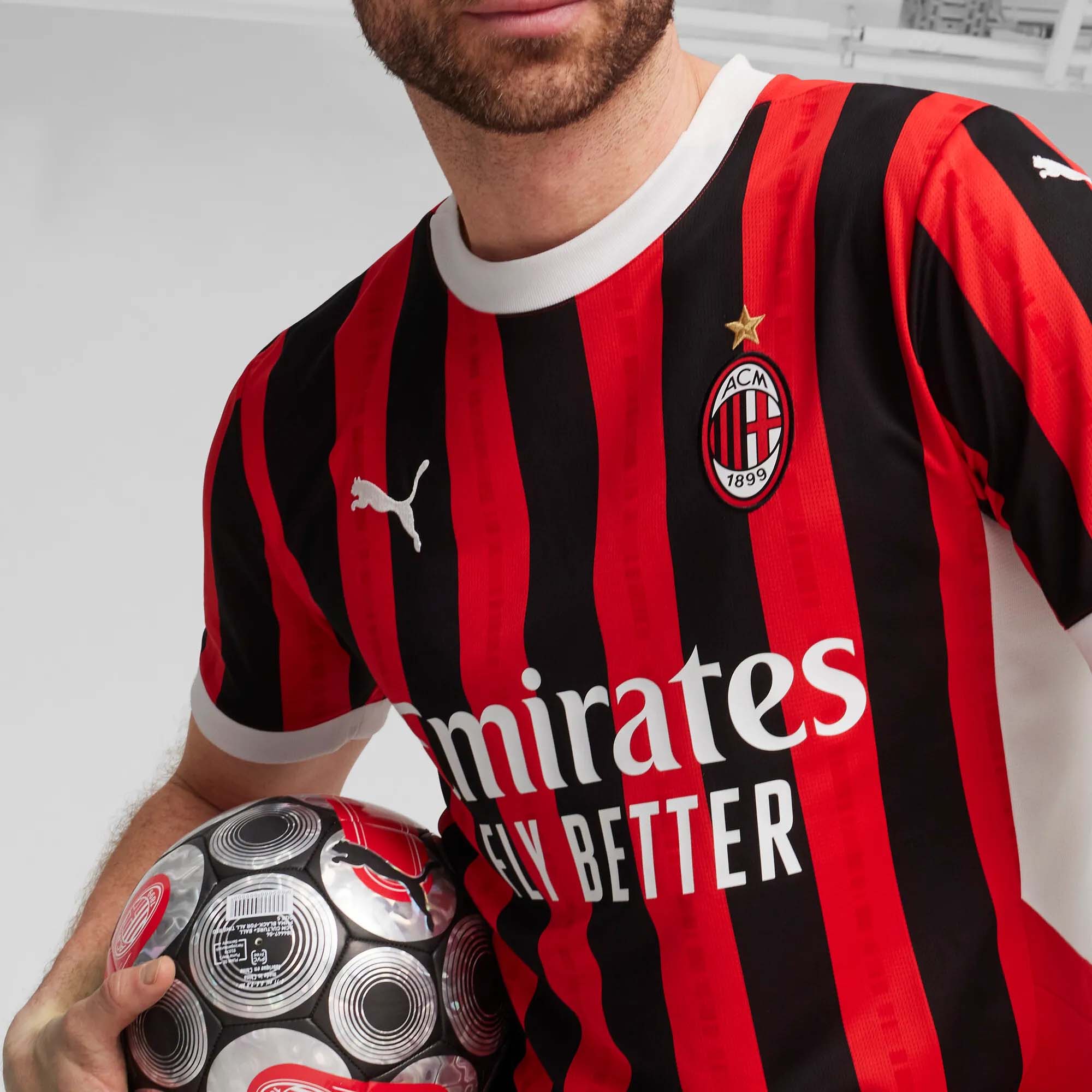 ACM_HOME_JERSEY_REPLICA_774979_01_Image_5