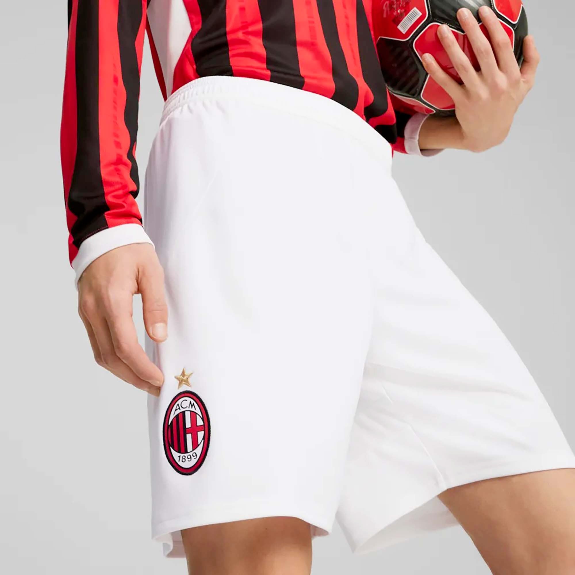 ACM_SHORTS_REPLICA_775130_05_Image_4