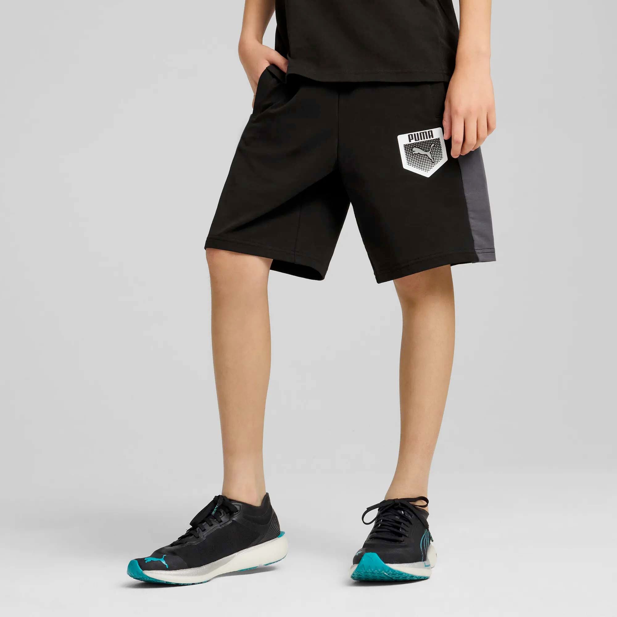 ACTIVE_SPORTS_GRAPHIC_SWEAT_SHORTS_TR_B_685181_01_Image_3