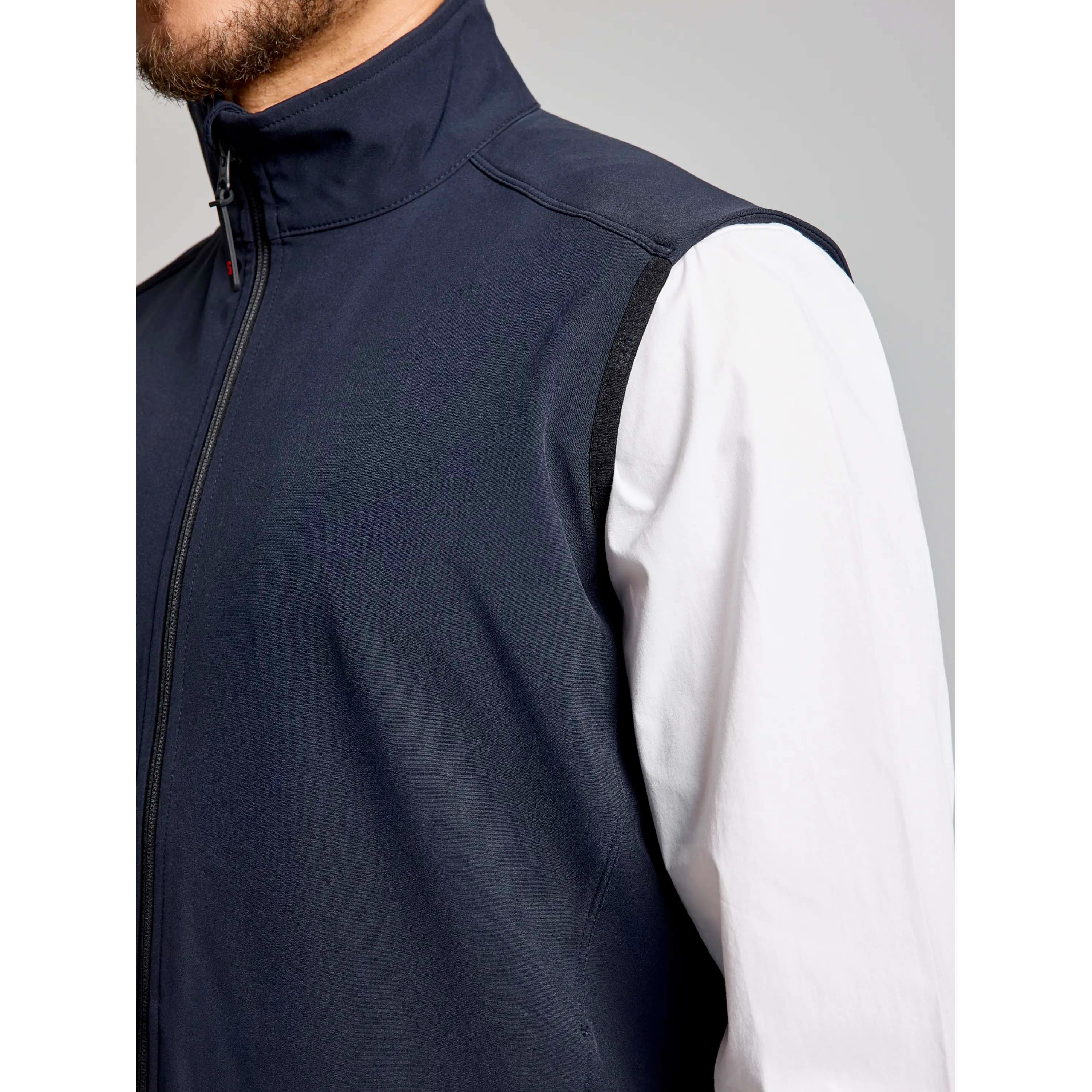 ACT_SOFTSHELL_VEST_A126002S00_W13_Image_5