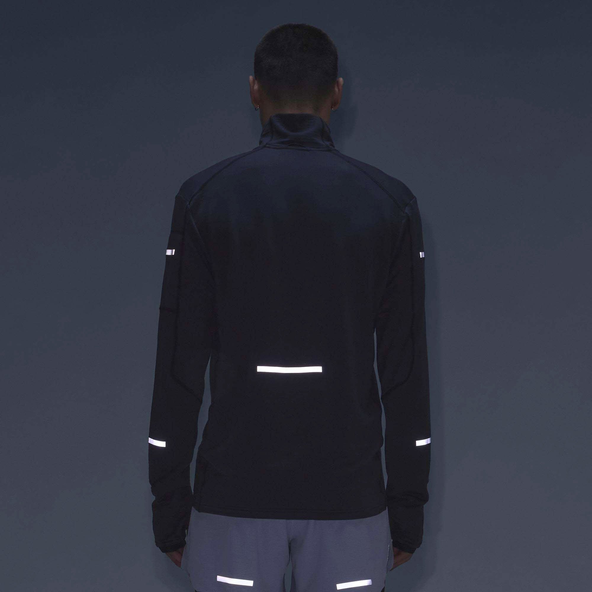 ADI365_WARMHZ_M_JP3843_BLACK_Image_8