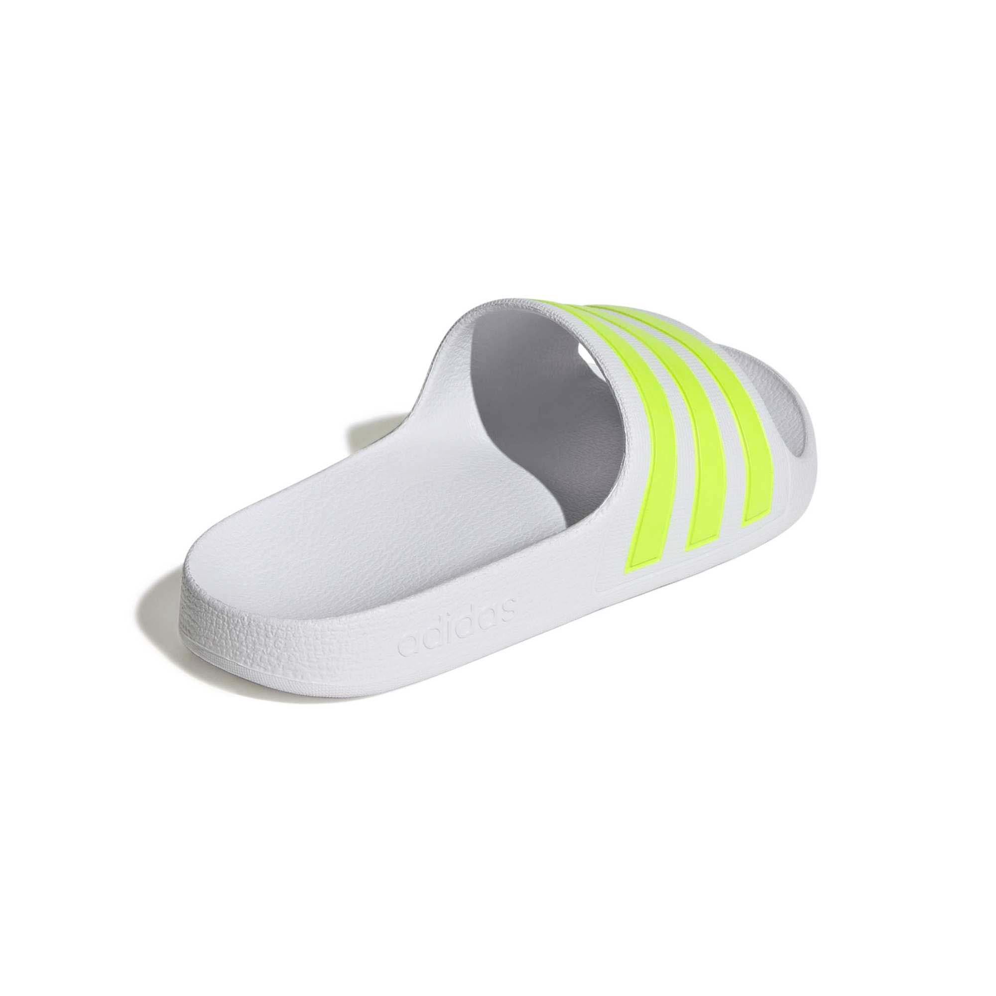 ADILETTE_AQUA_K_IH6895_FTWWHTS_Image_4