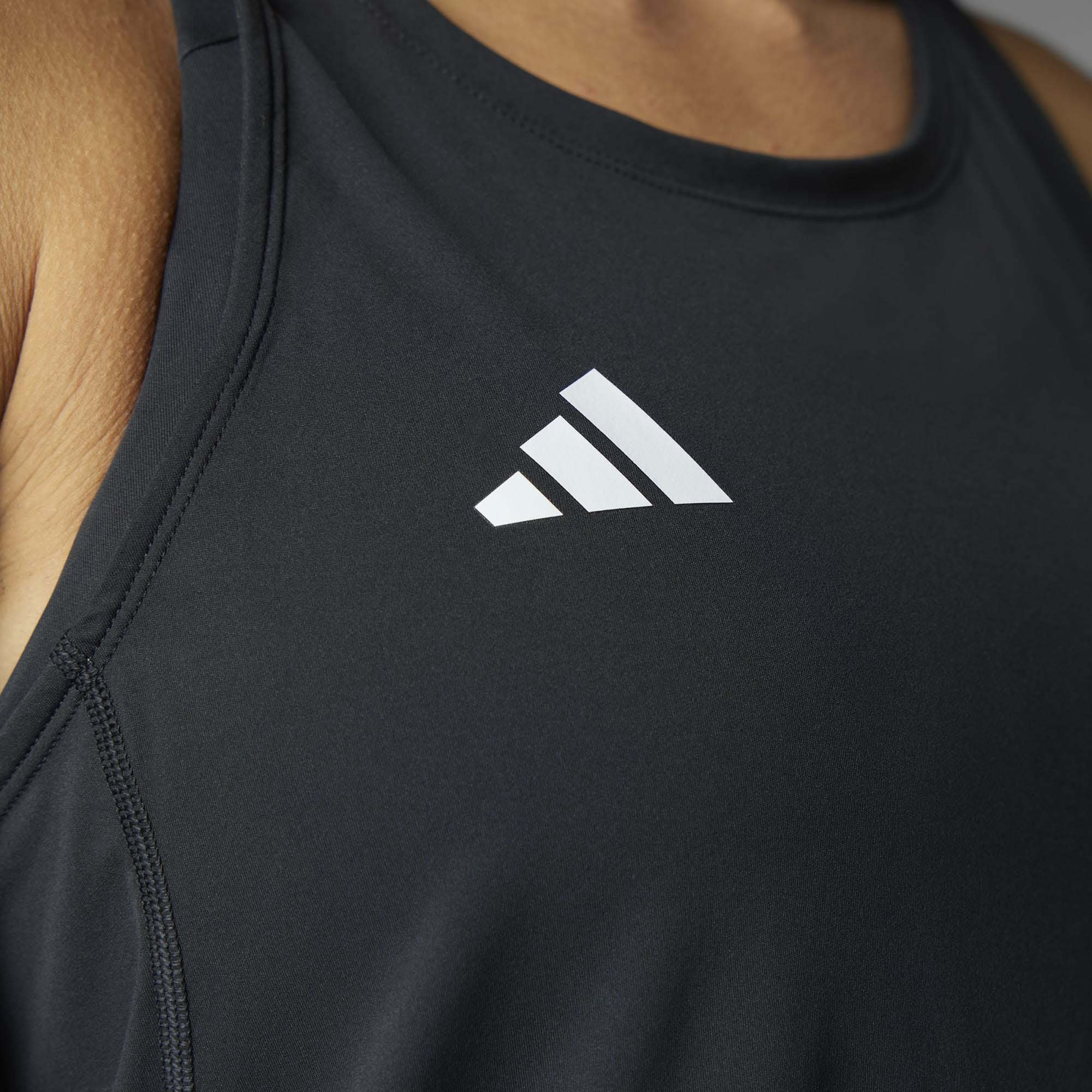ADIZERO_E_TANK_IN1180_BLACK_Image_4