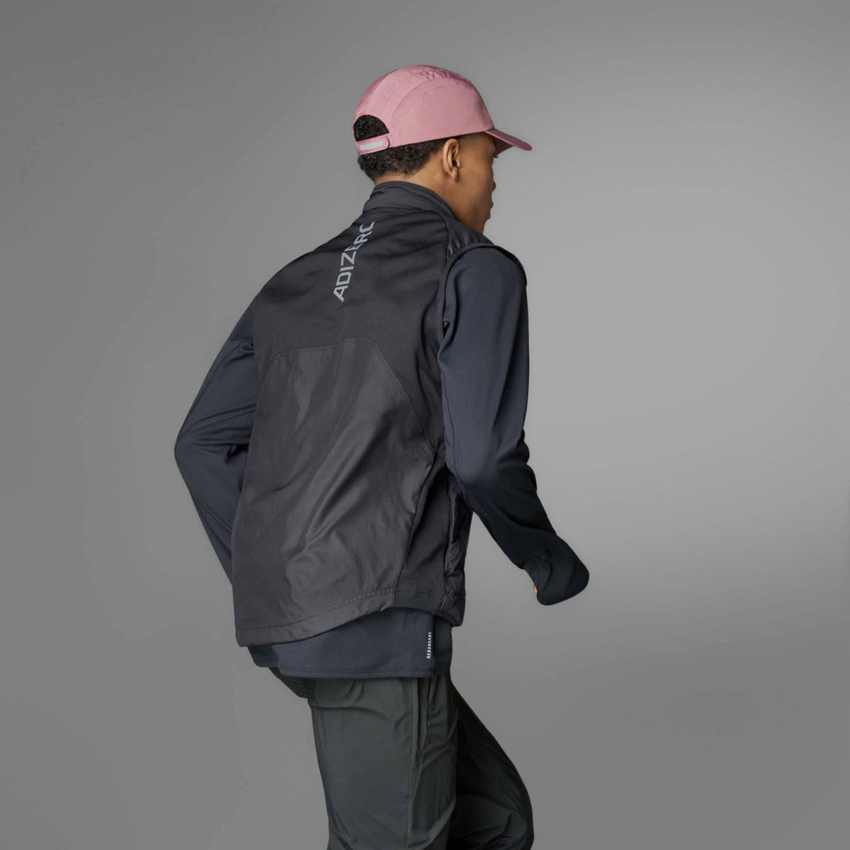 ADIZERO_VEST_IM8552_BLACK_Image_3