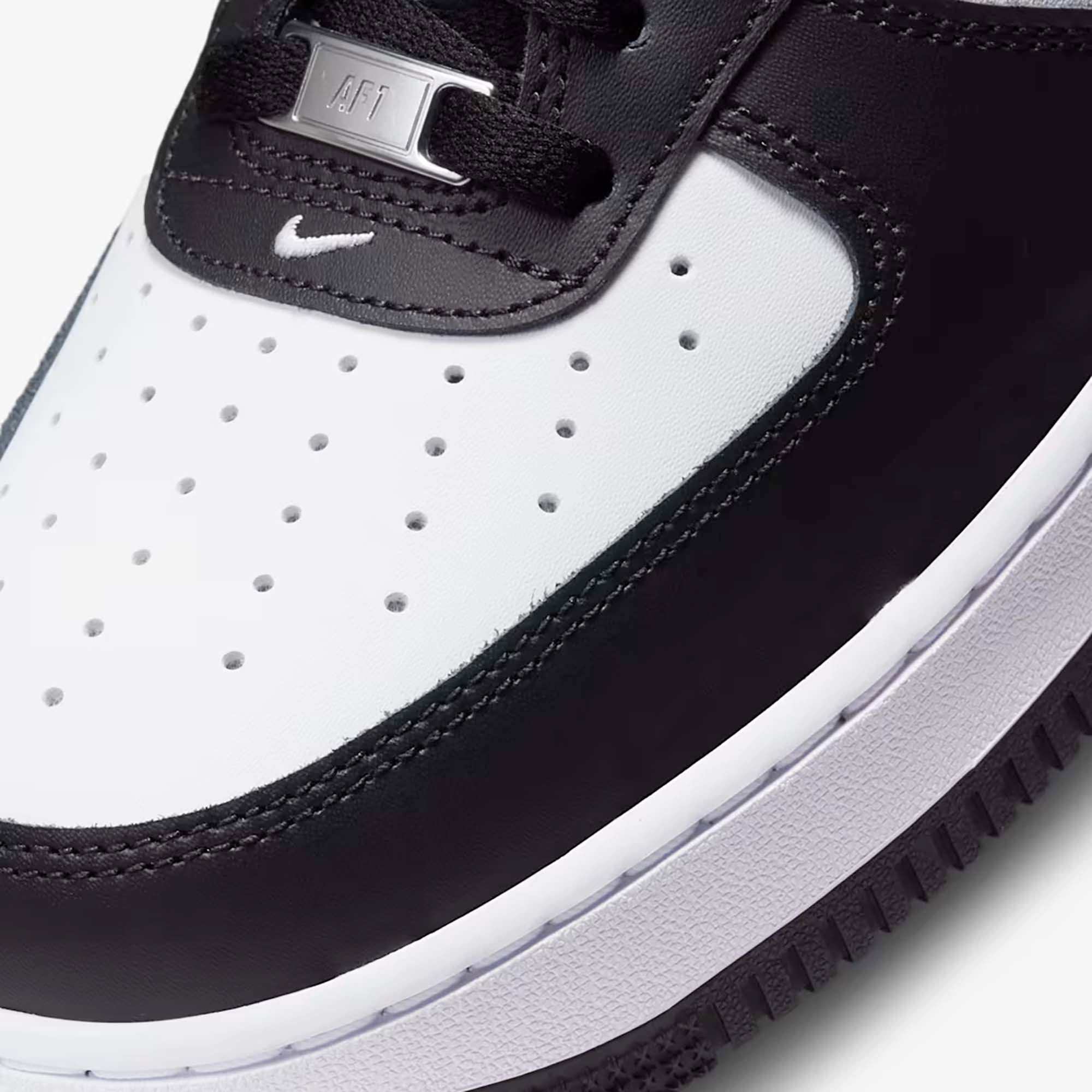 AIR_FORCE_1_07_DV0788_001_Image_7