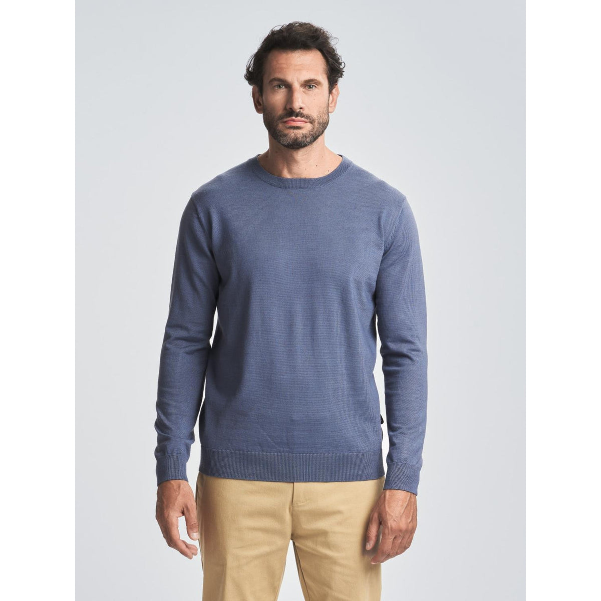 ALTURA_ROUNDNECK_A102009S00_W89_Image_2