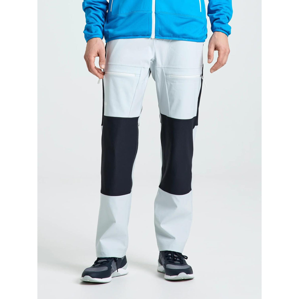 ALTURA_TECH_PANT_A104011S00_W68_Image_2
