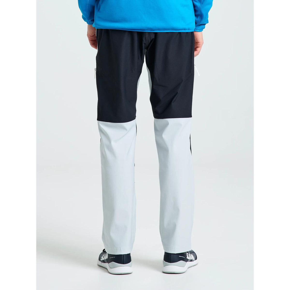 ALTURA_TECH_PANT_A104011S00_W68_Image_3