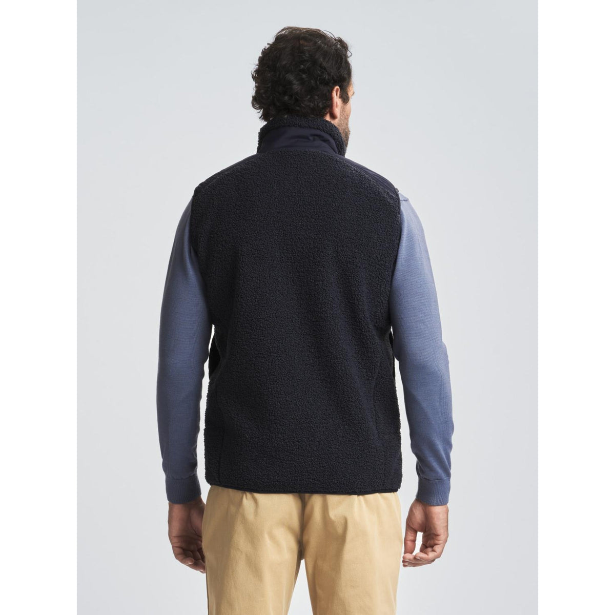 ALTURA_VEST_A126006S01_W13_Image_3