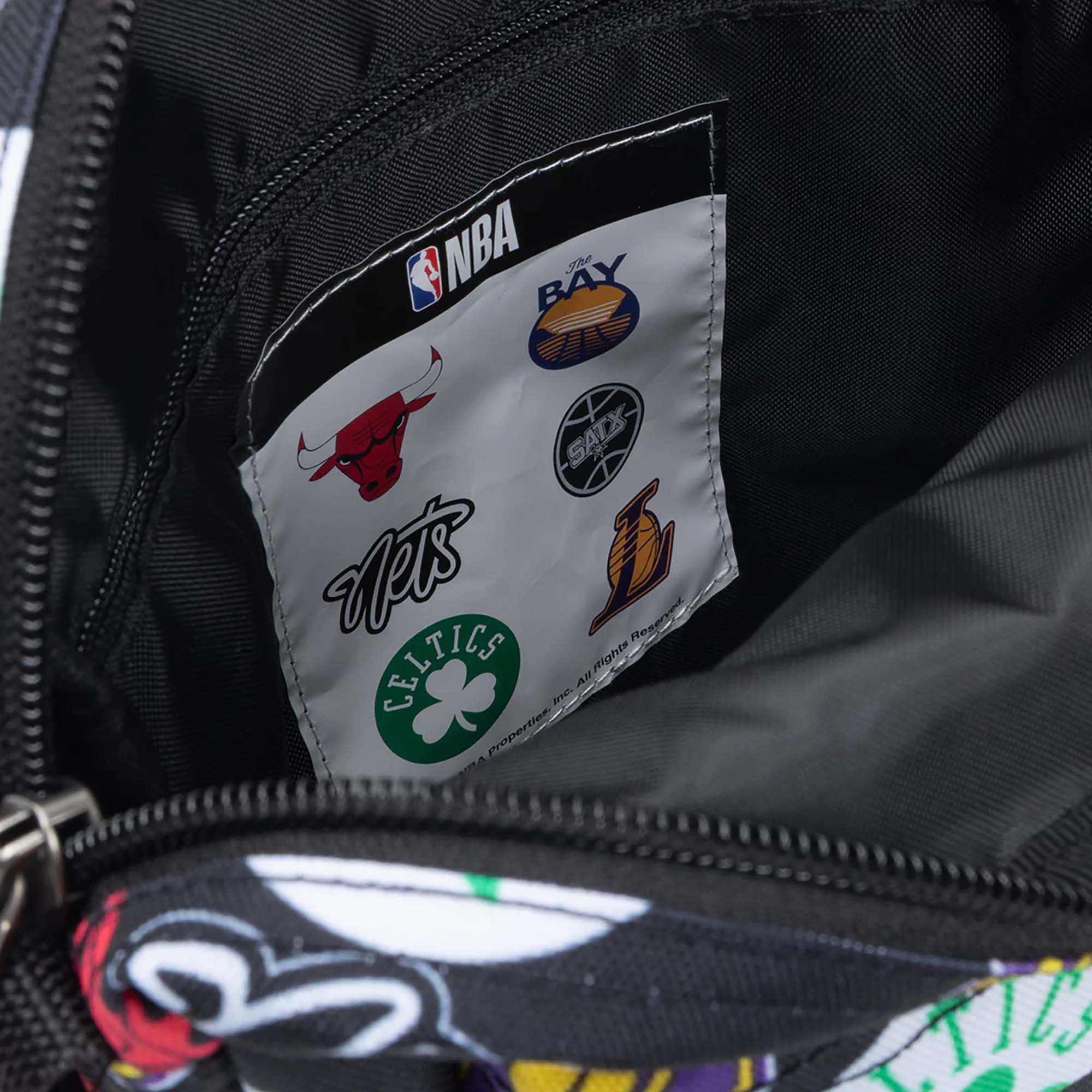 ARCADE_MINI_BAG_EK0A5BN5_5Z6_Image_4