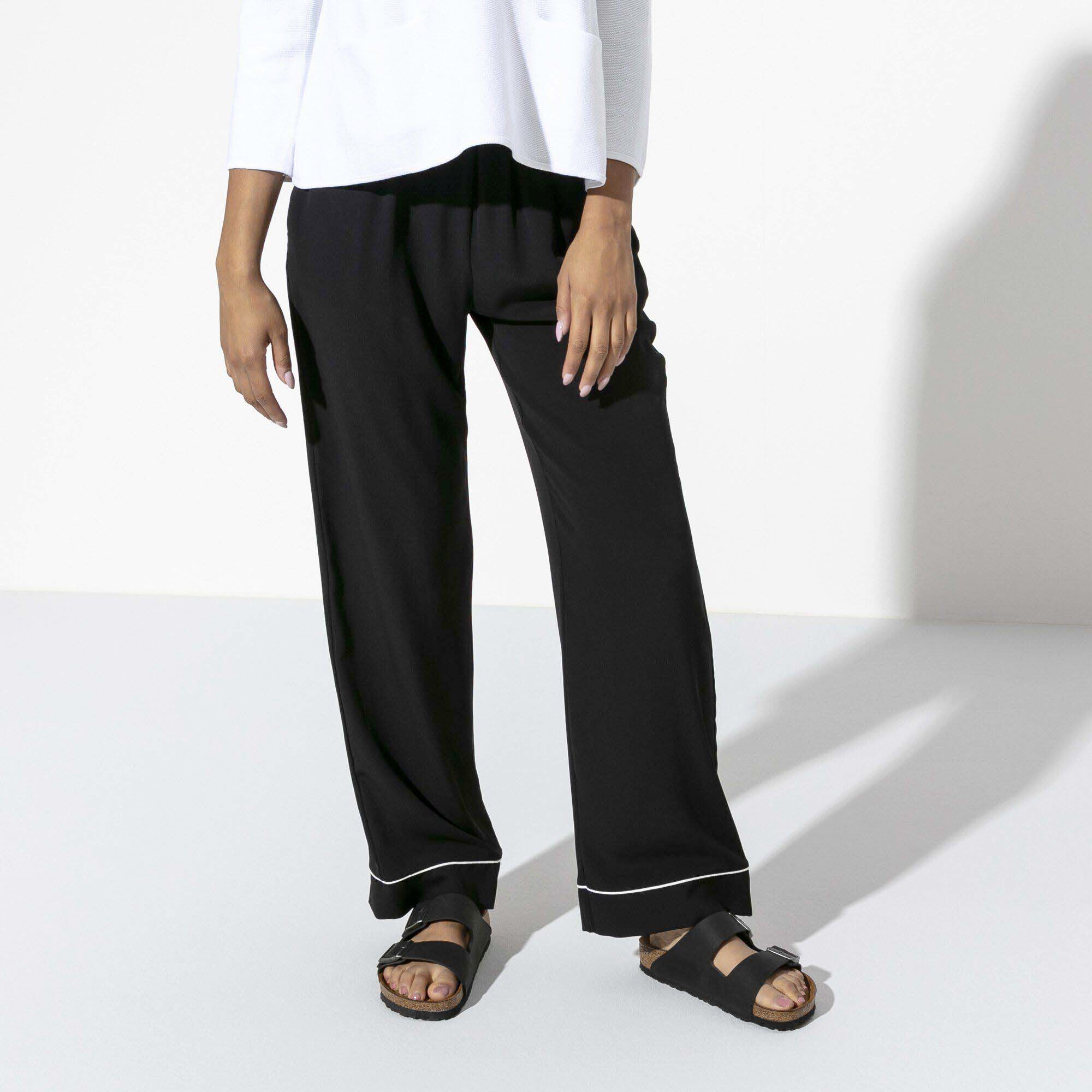 ARIZONA_SFB_OILED_LEATHER_752483_BLACK_Image_4