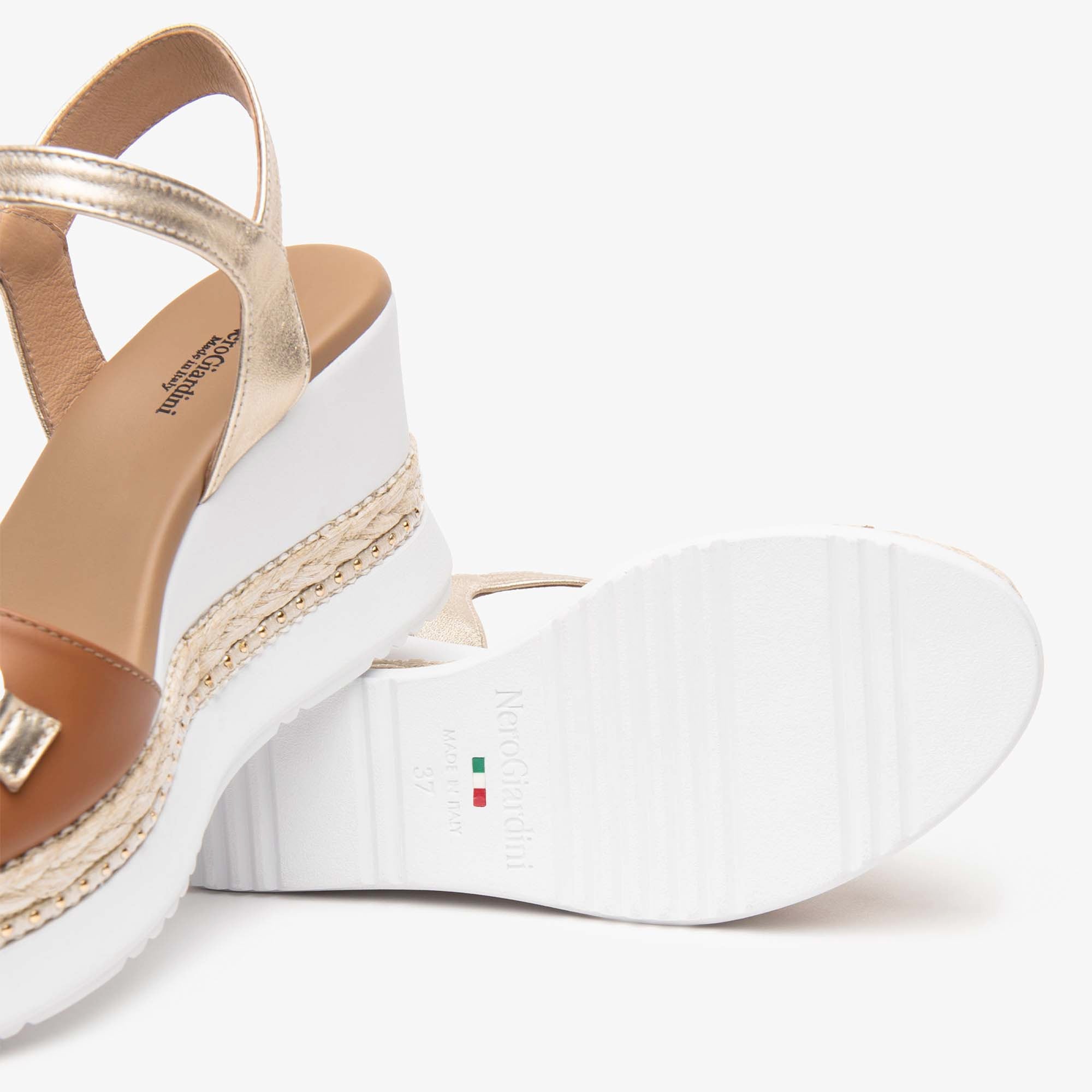 ARMENIA_ETOILE_MIELE_PUMONODBAGHERIA_17_E513552D_329_Image_5