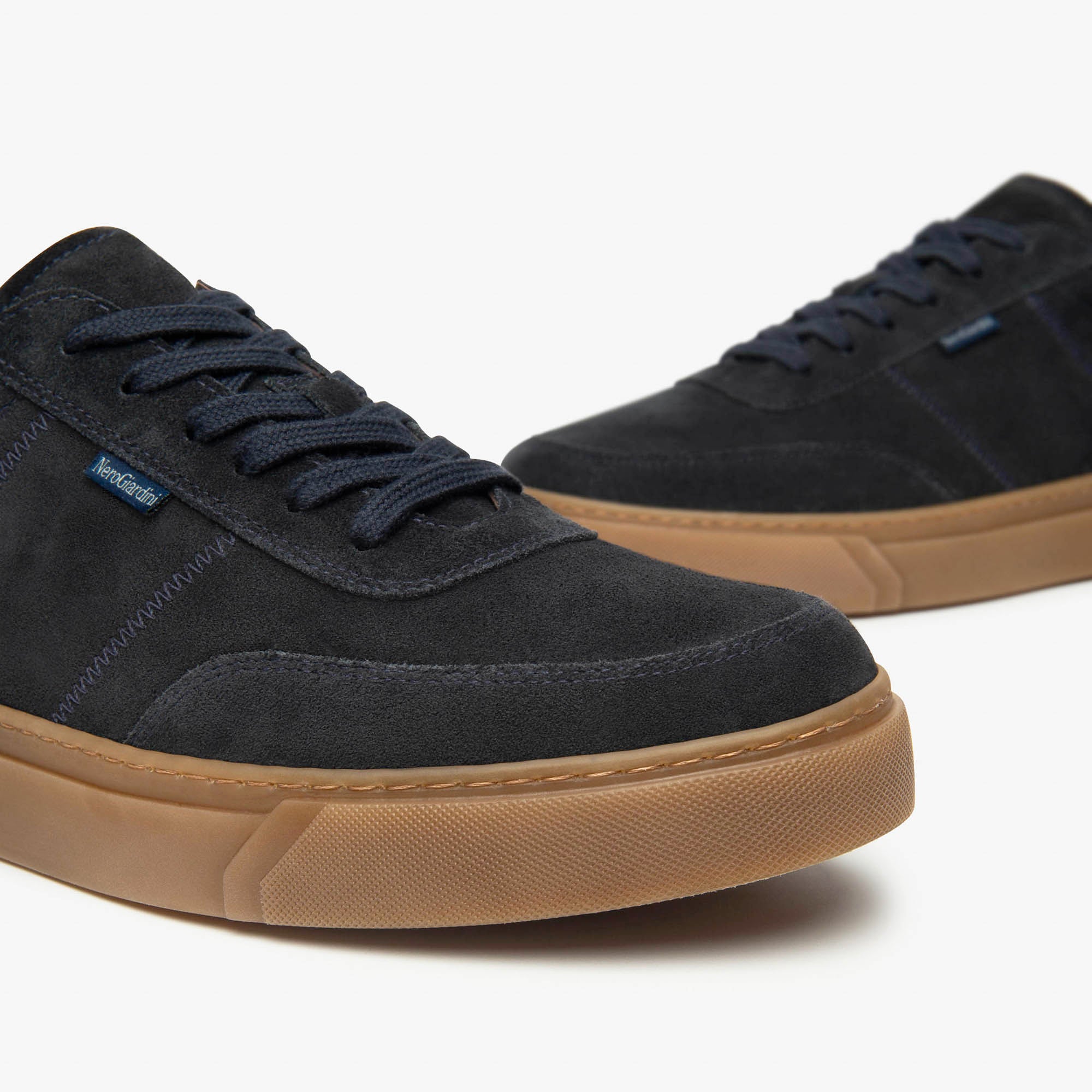 AROLD_139_TR_ISEO_1005_AMBRA_3_I500455U_200_Image_3