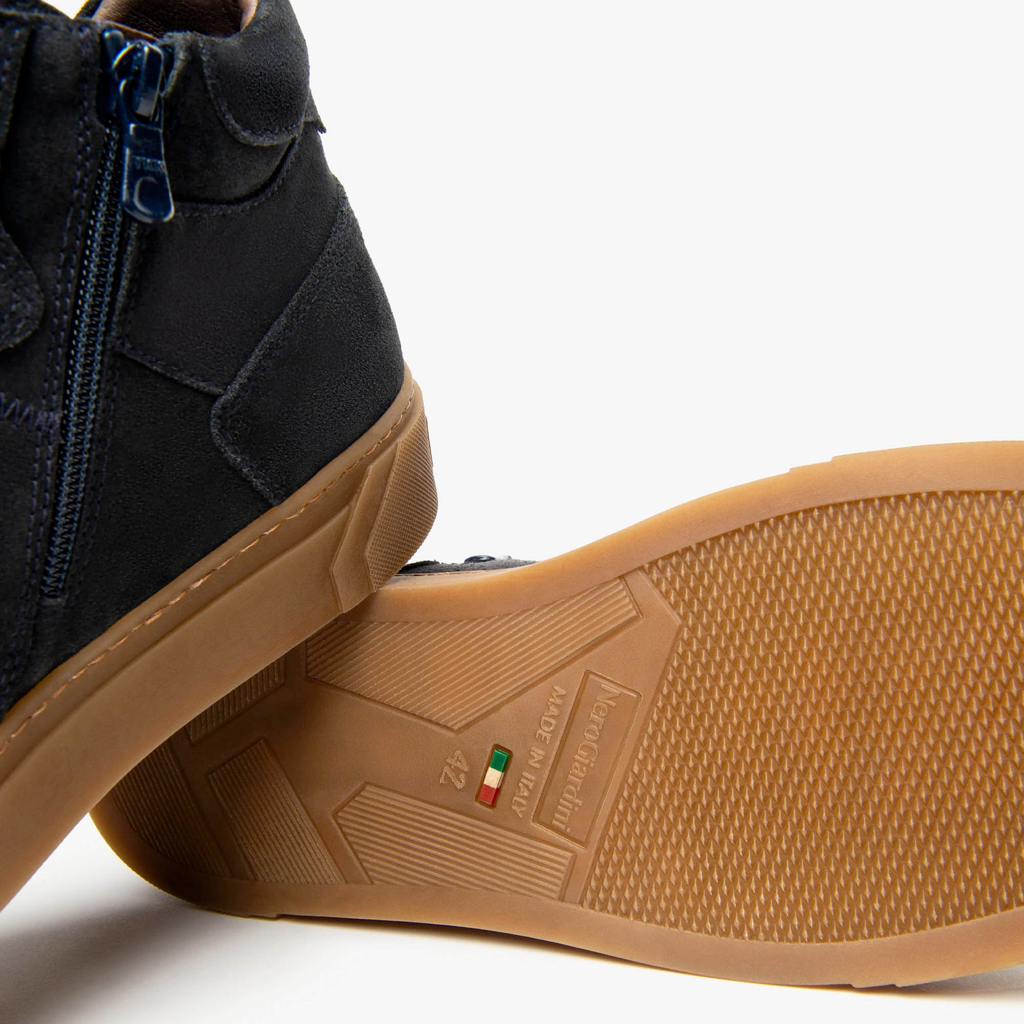 AROLD_139_TR_ISEO_1005_AMBRA_3_I500960U_200_Image_4