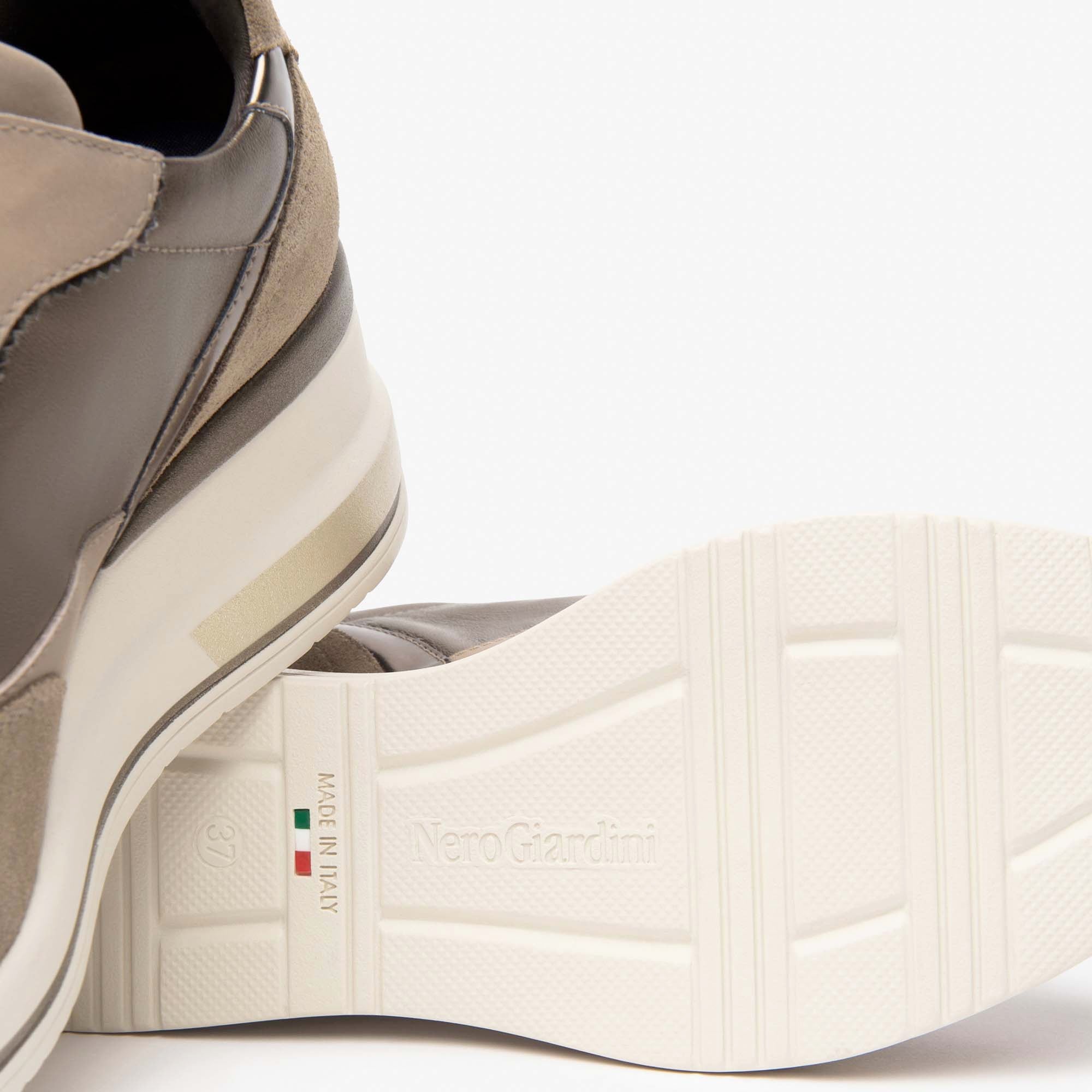 AROLD_BAGOYA_BROWN_TAMIGI_TCROM_T_I514130D_501_Image_4