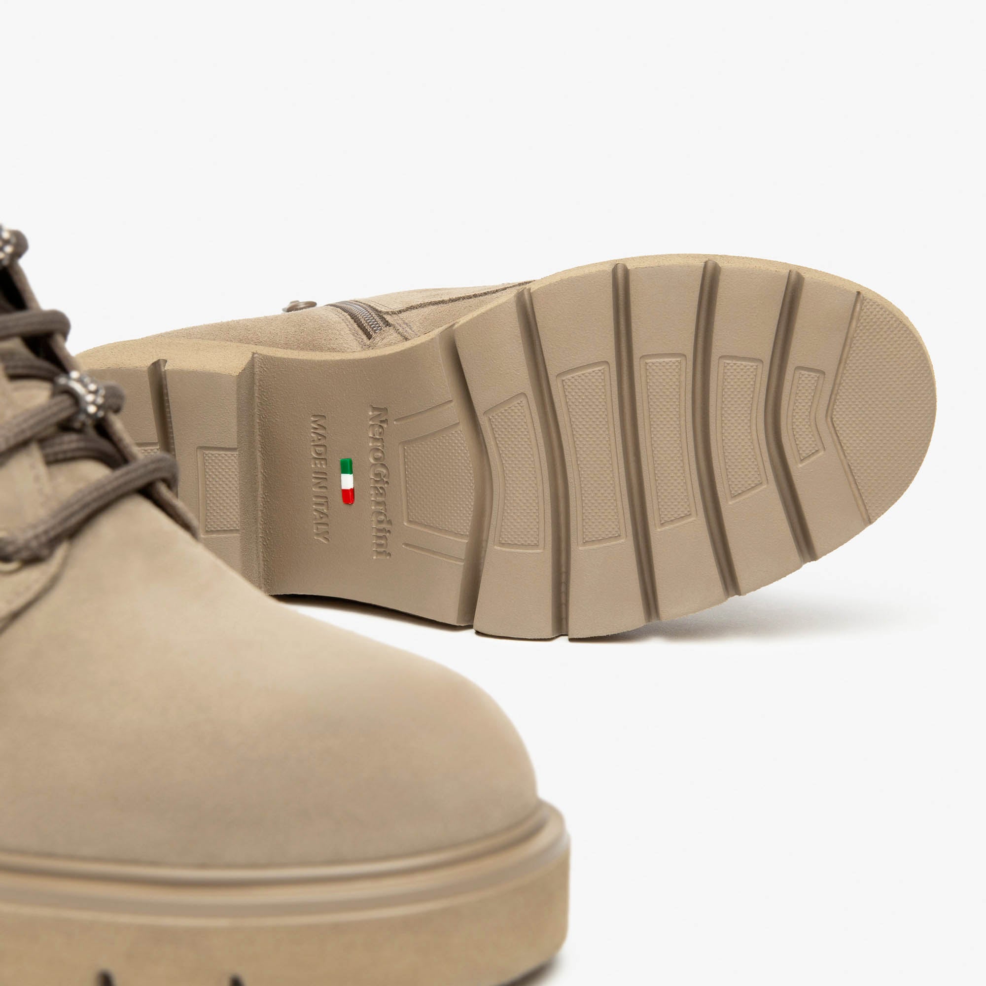 AROLD_COLARGILLA_EVA_URBANA_TORTORA_6_I514812D_501_Image_4