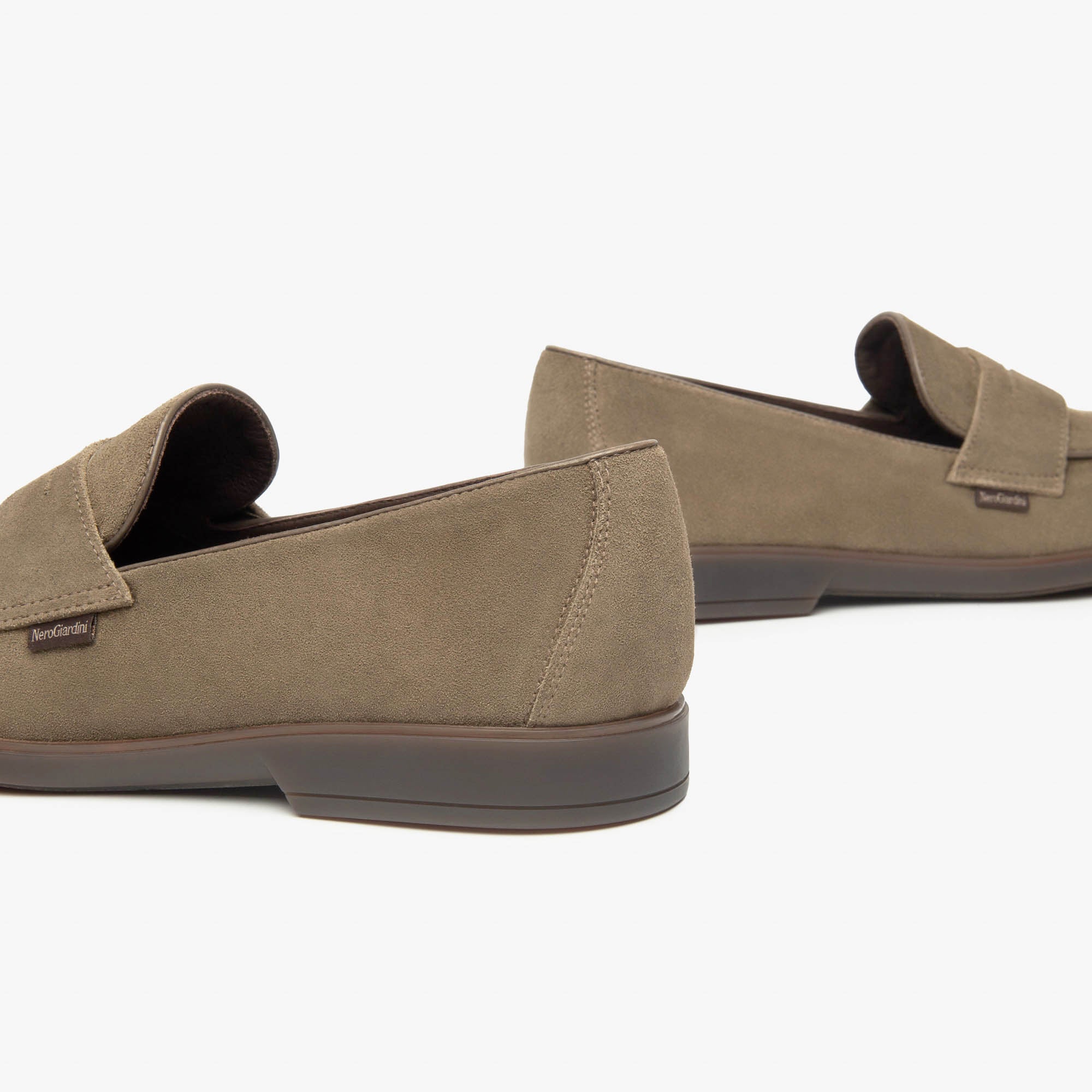 AROLD_SAUVAGE_TAUPE_GOMMA_NUORO_8171_TOS_I500780U_311_Image_4