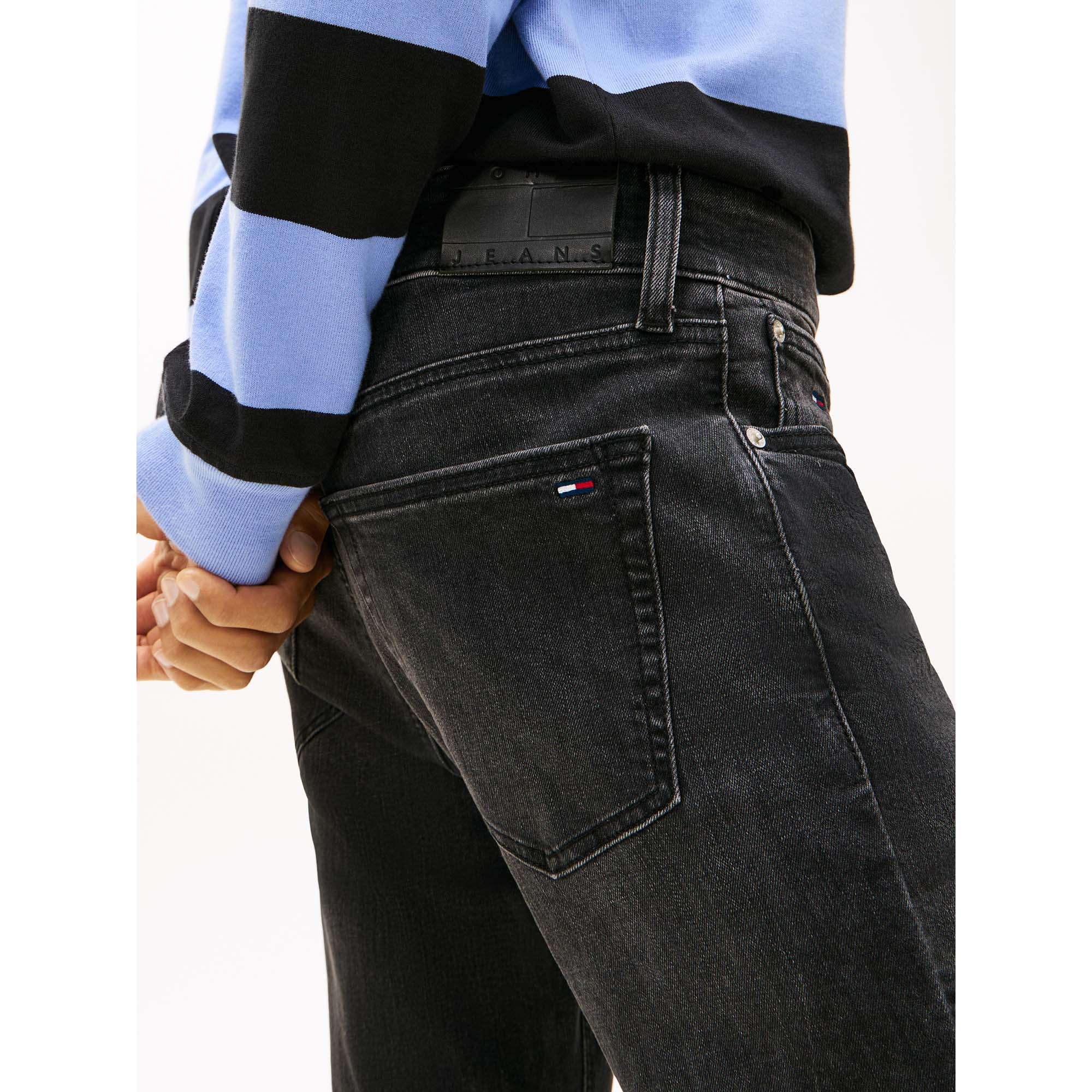 AUSTIN_SLIM_TPRD_AH1_DM0DM18145_1BZ_Image_4