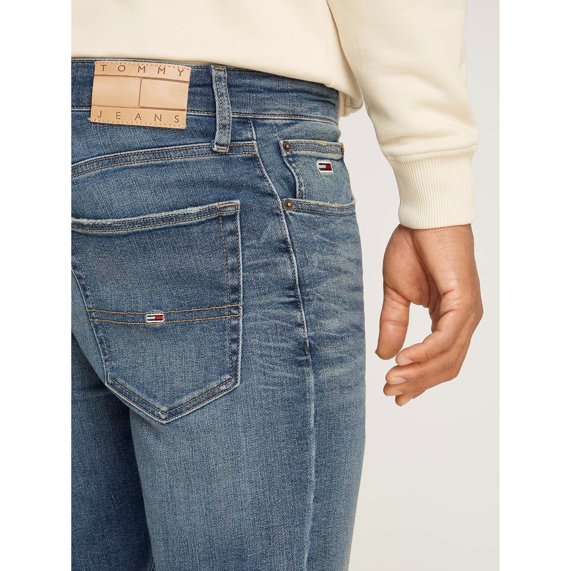 AUSTIN_SLIM_TPRD_AI6_DM0DM20553_1BK_Image_5