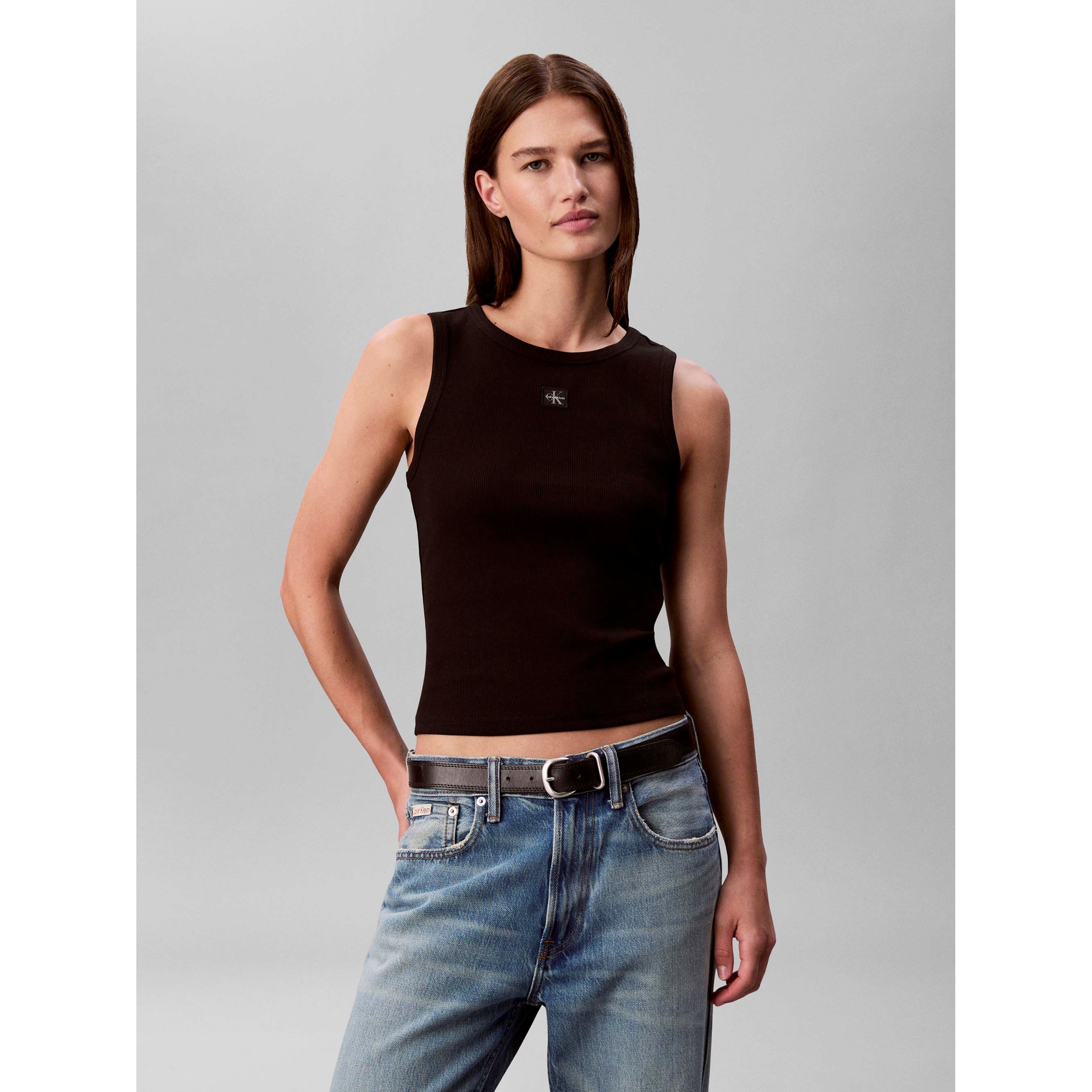 A_-_WOVEN_LABEL_2X2_LV047C201G_UB1_Image_2