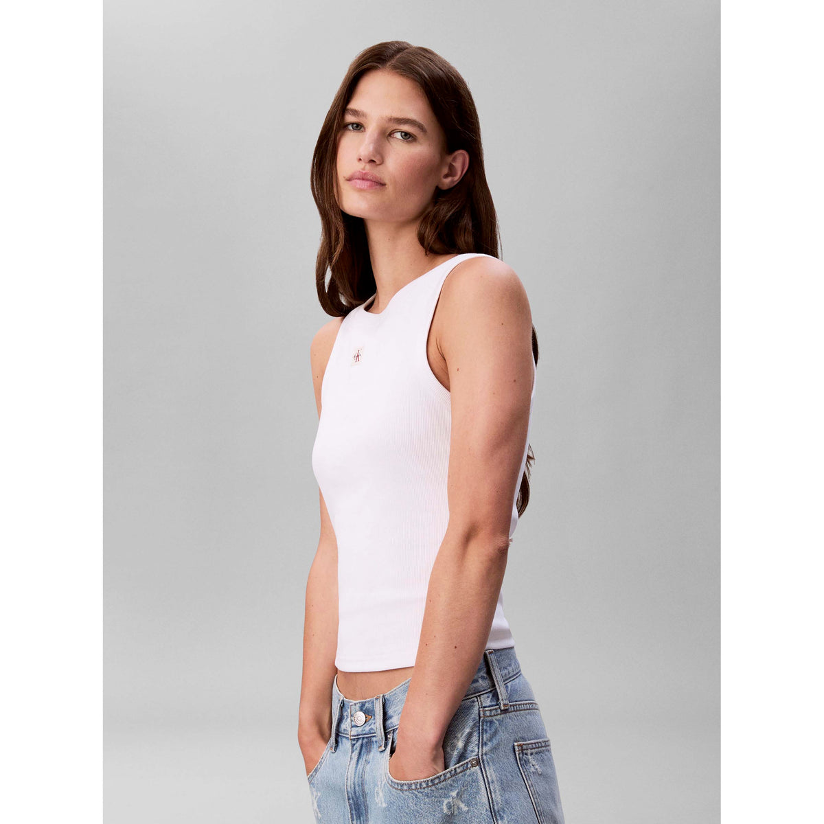 A_-_WOVEN_LABEL_2X2_LV047C201G_YAA_Image_4