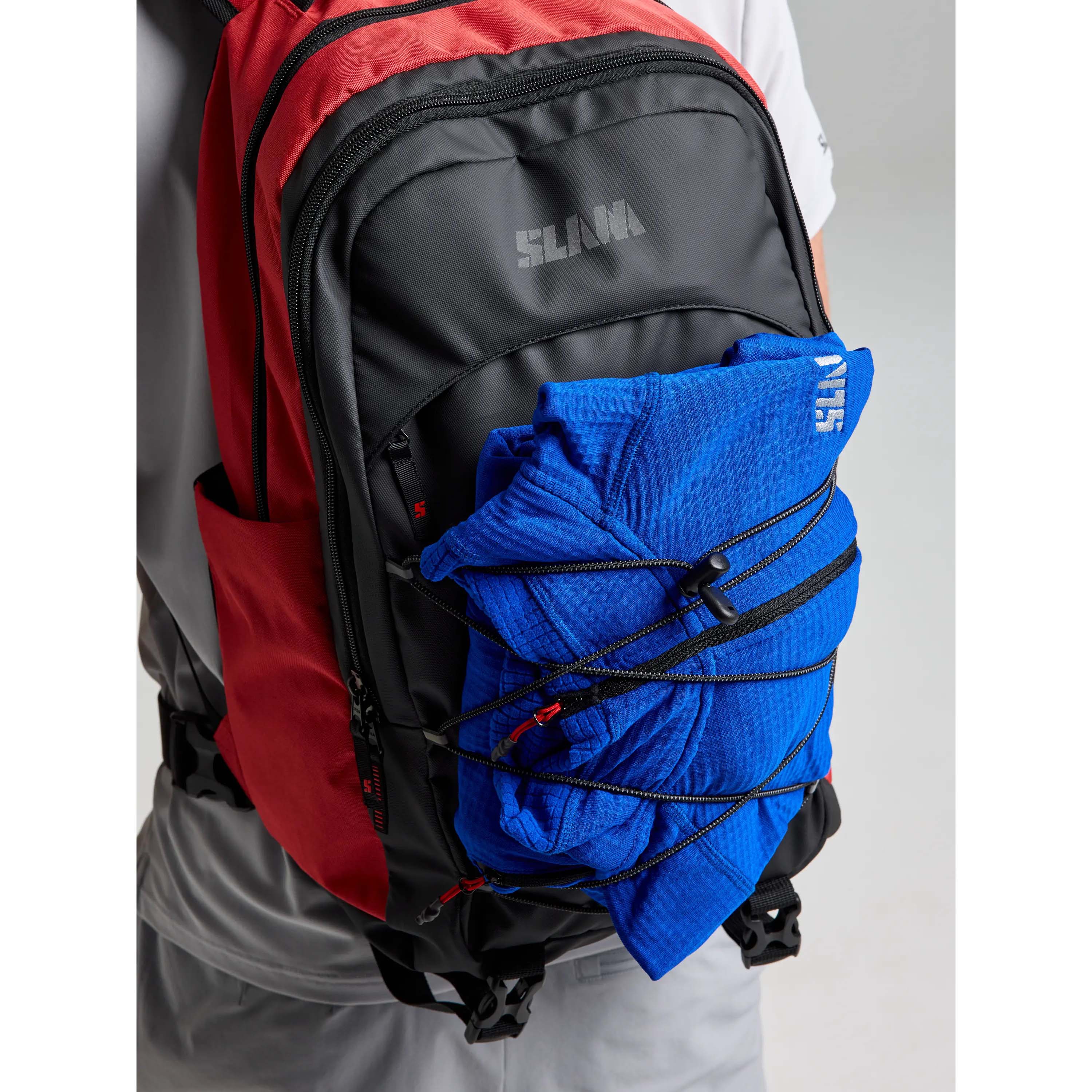 BACKPACK_A463006S00_W37_Image_7