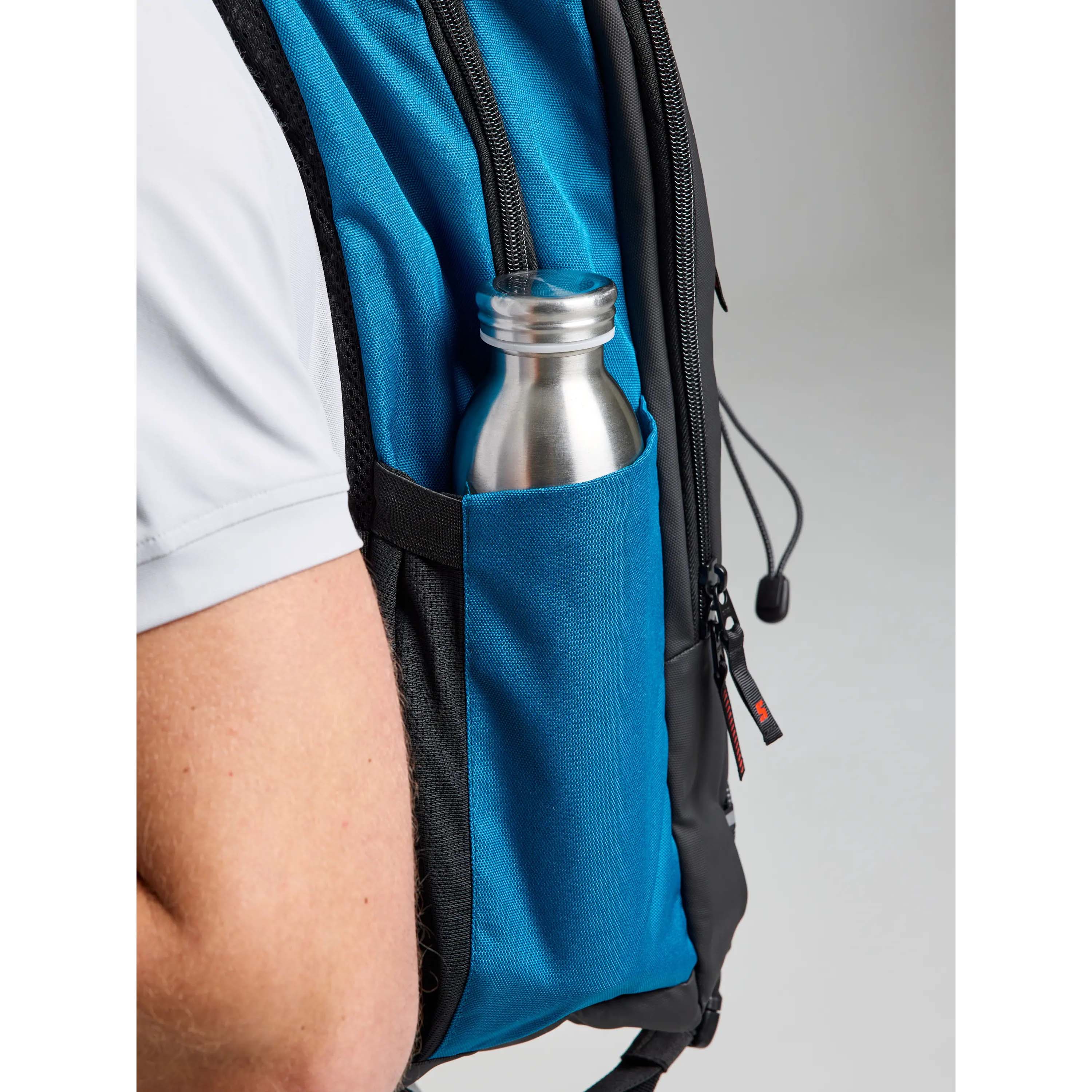 BACKPACK_A463006S00_W38_Image_4