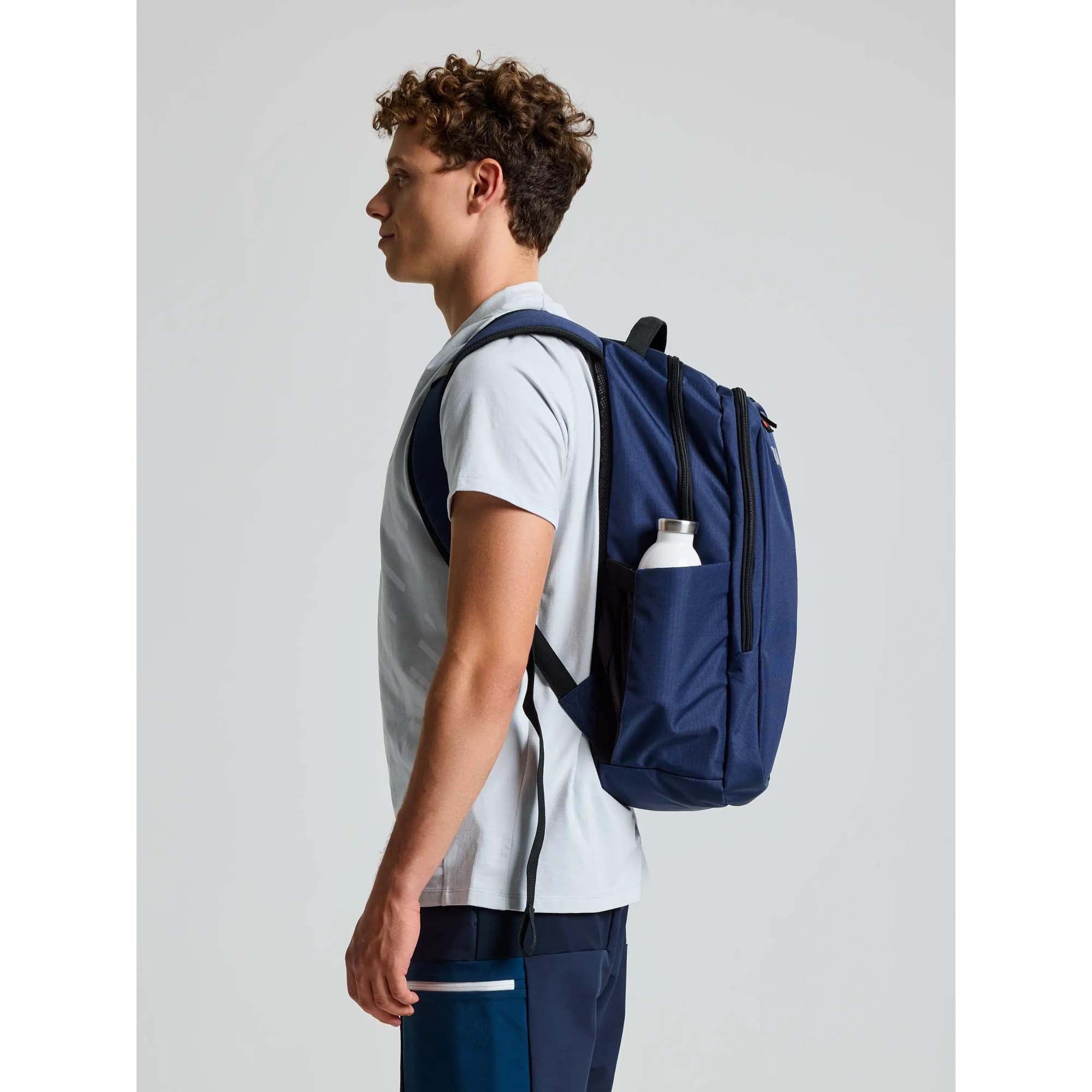 BACKPACK_LGT_A463015S00_W70_Image_3