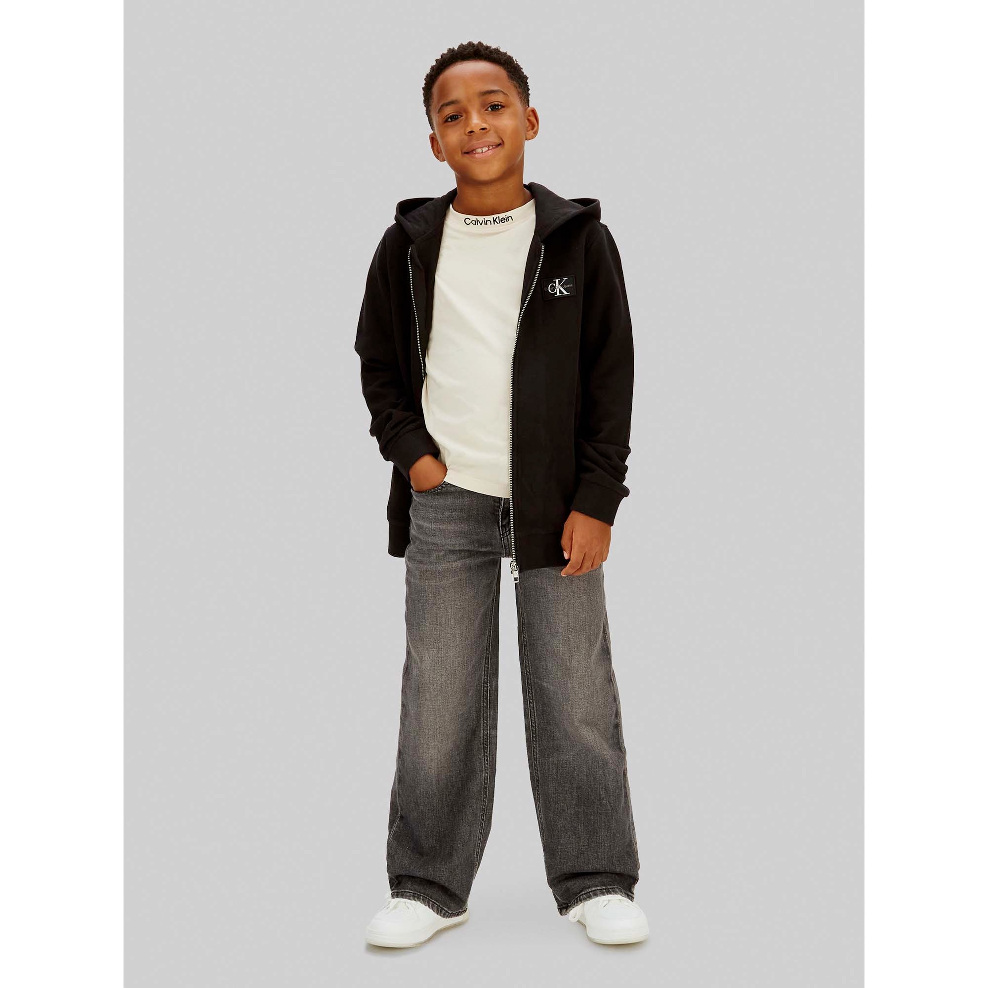 BADGE_ZIP-THROUGH_CKIB0IB02213T_BEH_Image_5