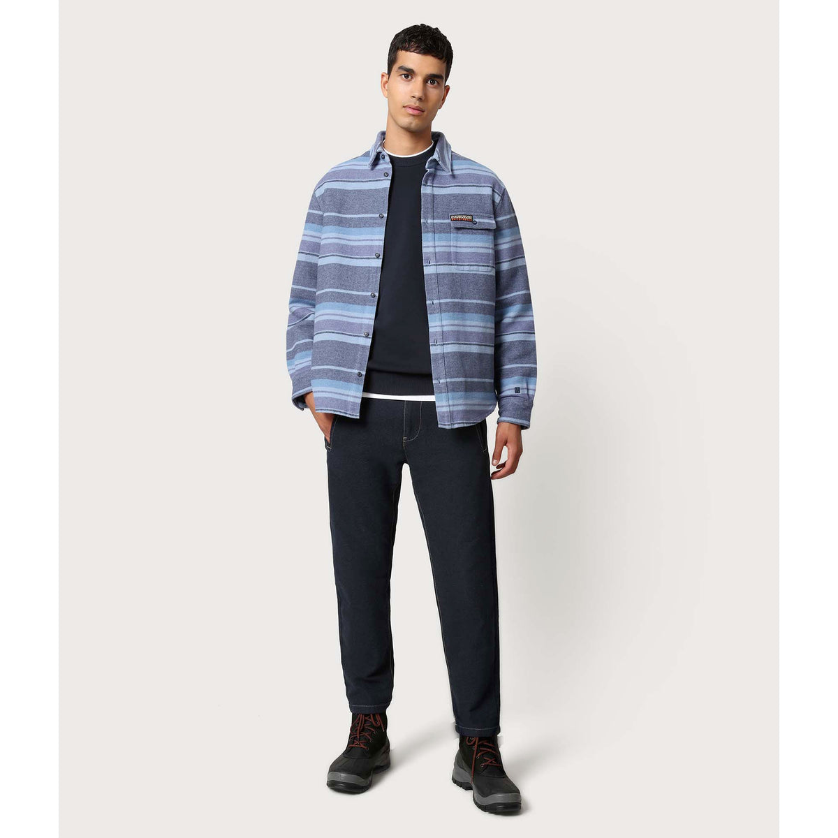 BALIS_CREW_1_NP0A4FQW1761_BLUMARIN_Image_5