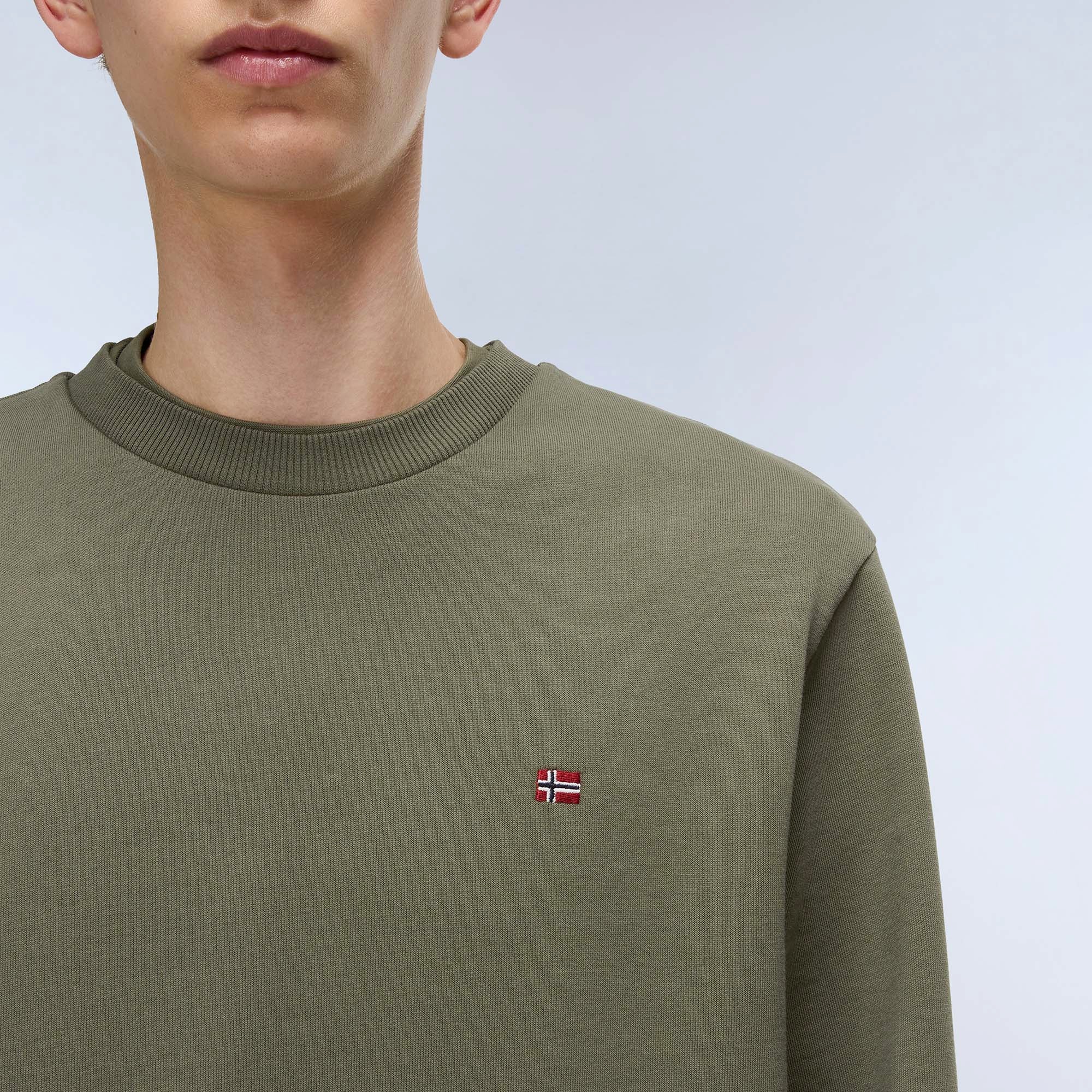 BALIS_CREW_1_NP0A4FQWG0A1_TEALEAF_Image_4