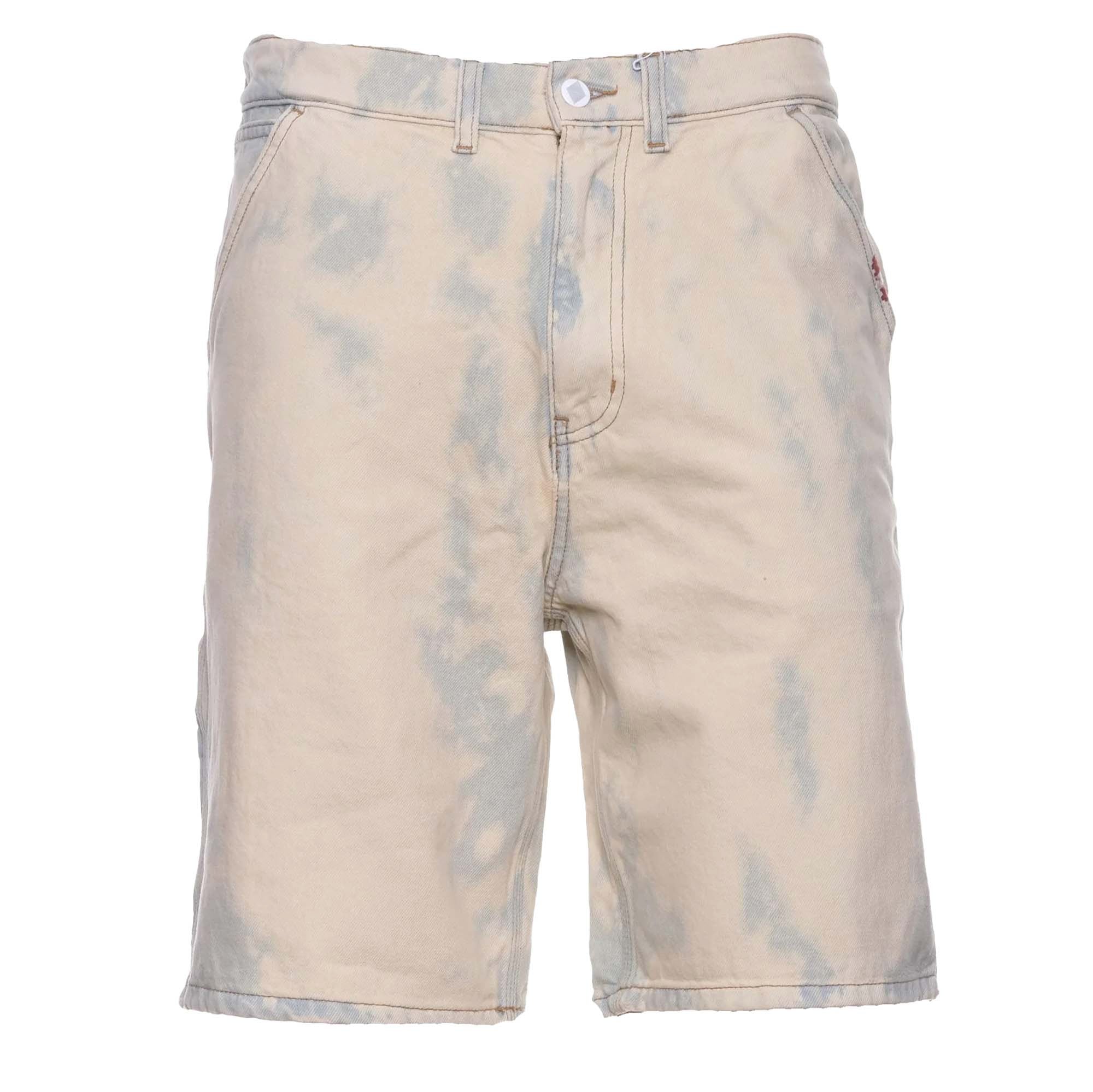 BERMUDA_AT_WORK_AMU021D4692506_999_Image_1