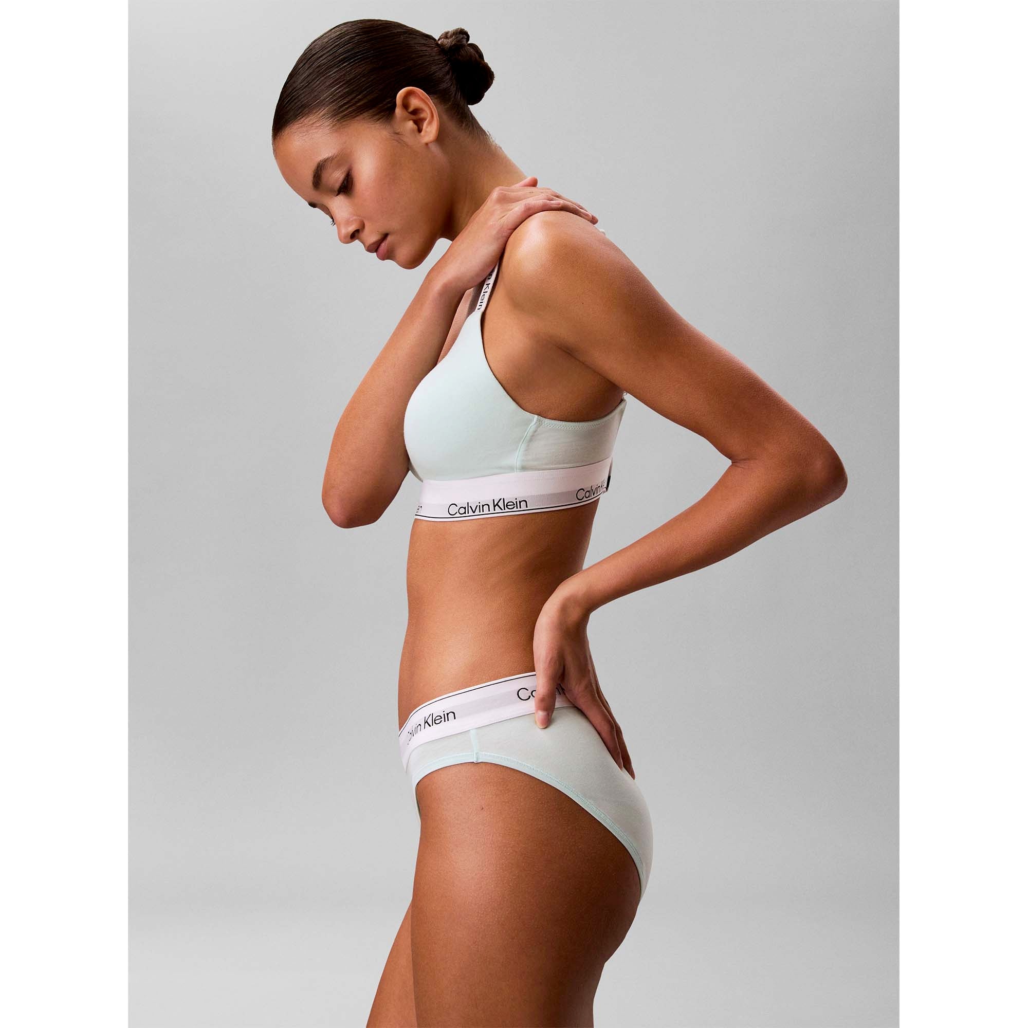 BIKINI_LV00QF8520_3Q5_Image_3