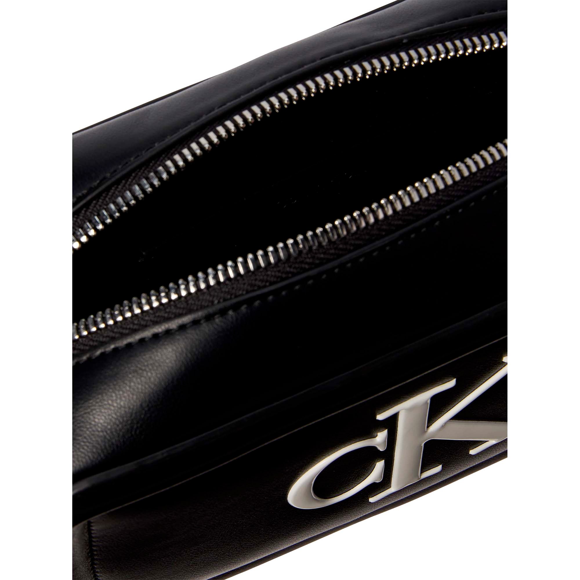 BOLD_CK_CAMERA_BAG_LV04F3220G_3L2_Image_4