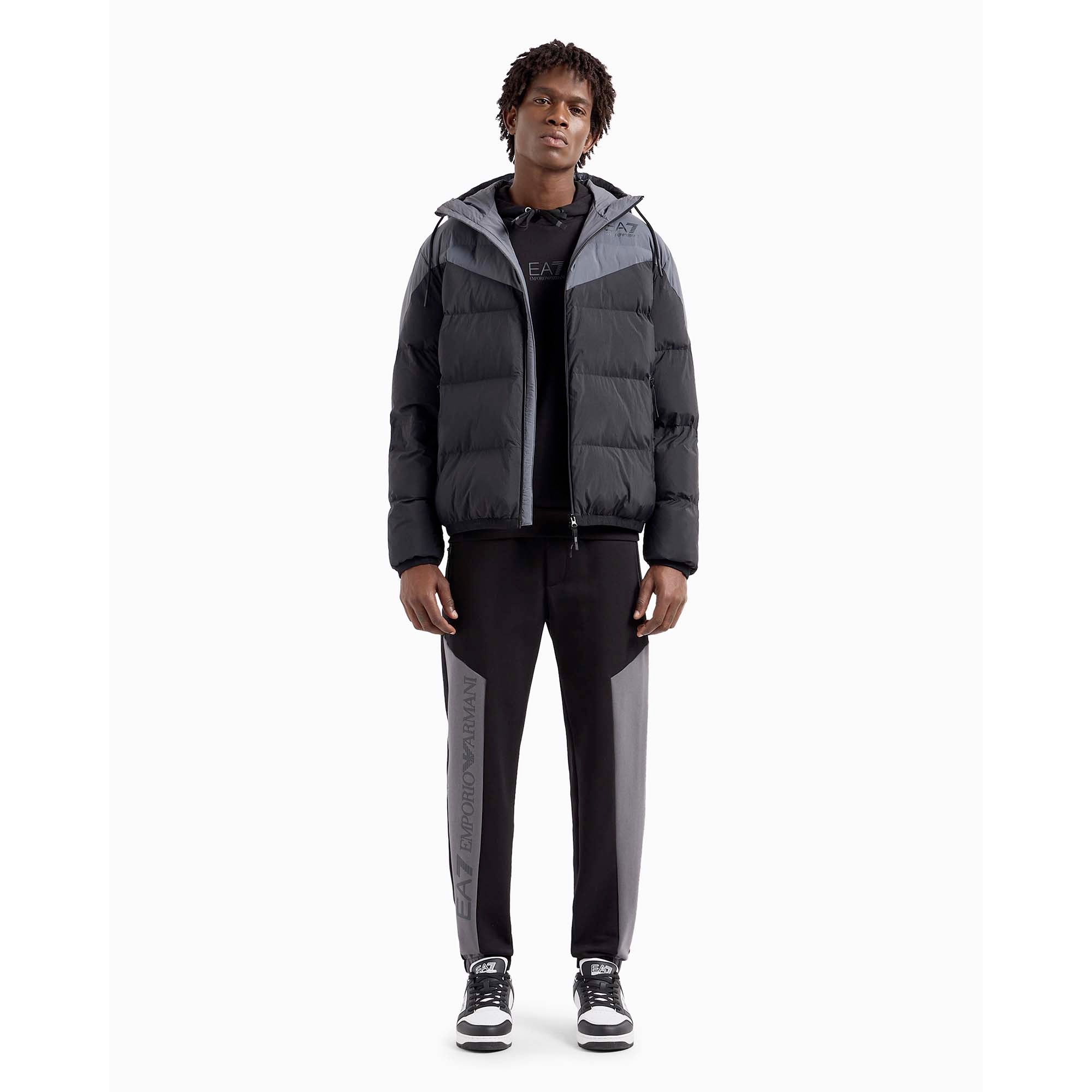 BOMBER_JACKET_6DPB30PNDOZ_1200_Image_4