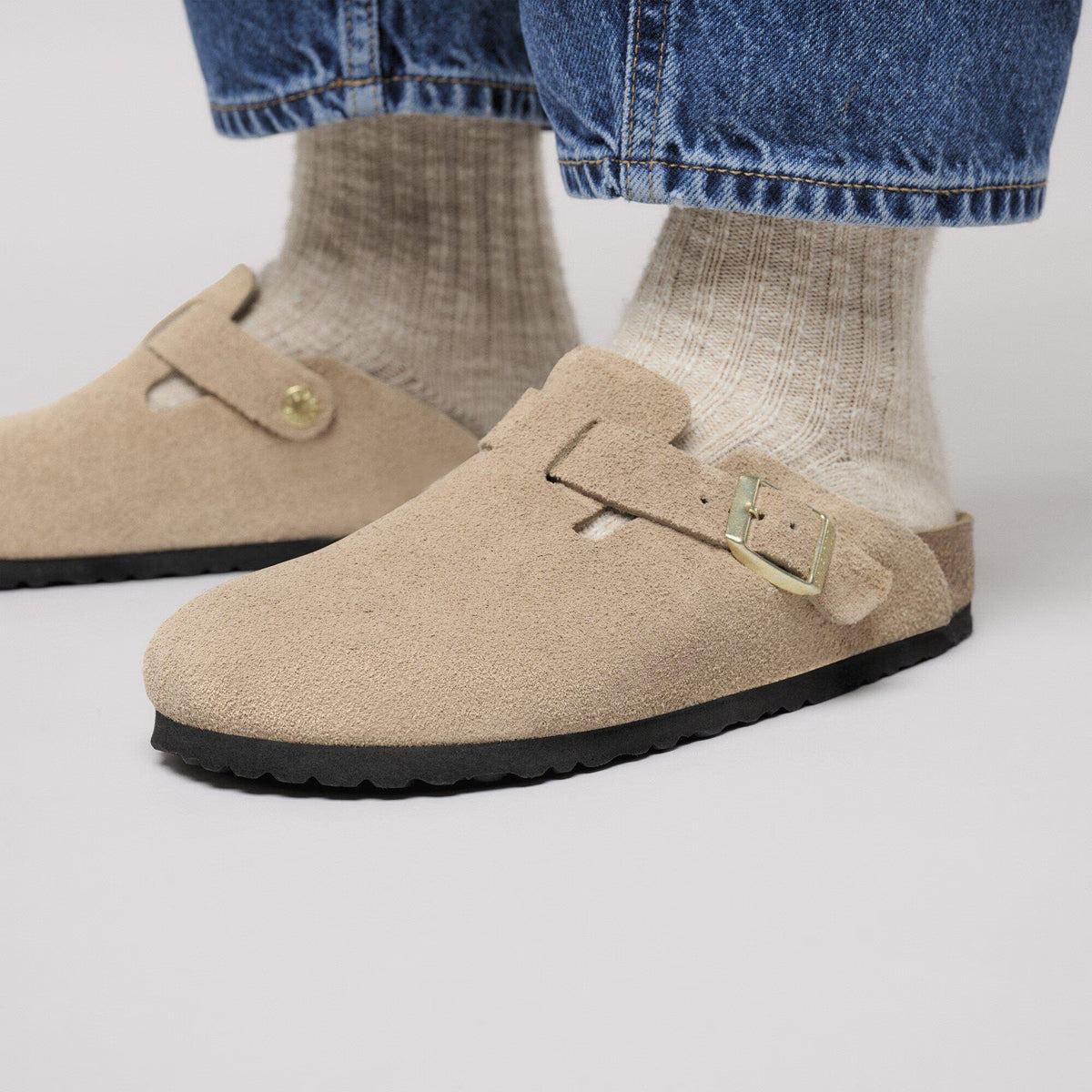 BOSTON_SUEDE_LEATHER_1030883_SANDCASTL_Image_6