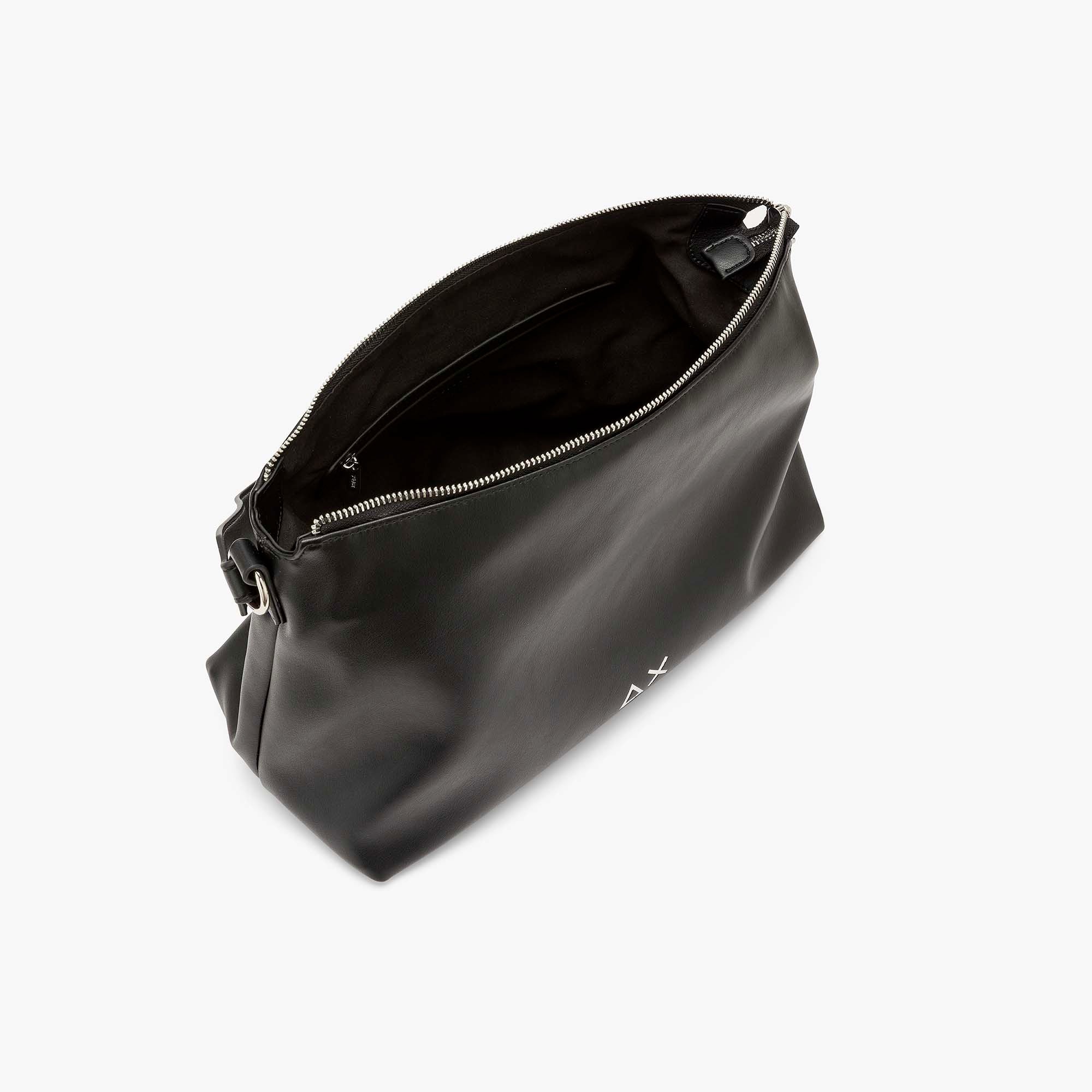 BOWLING_BAG_PREMIUM_Y36216_11_Image_3
