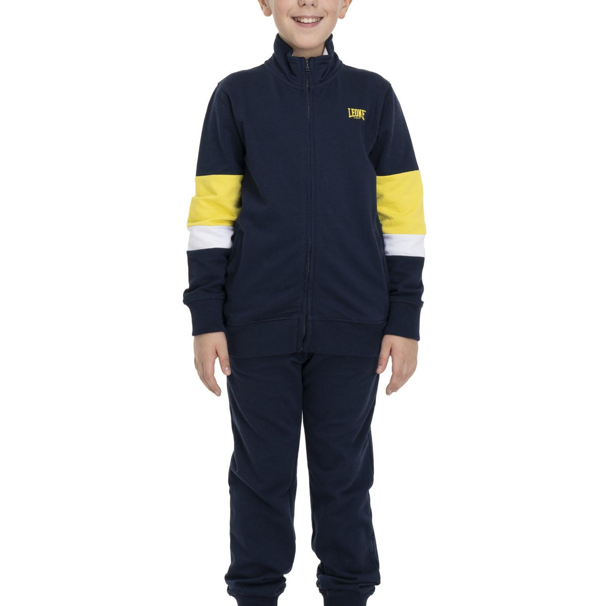 BOY_TRACKSUITS_WELCOME_B4943A6F29_10_Image_2