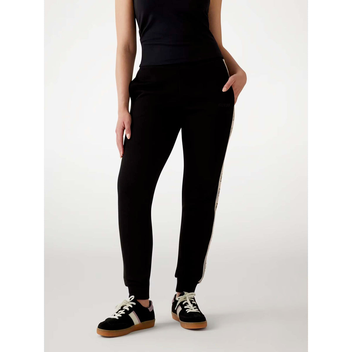 BRITNEY_JOGGER_V2YB15KB3P2_JBLK_Image_2