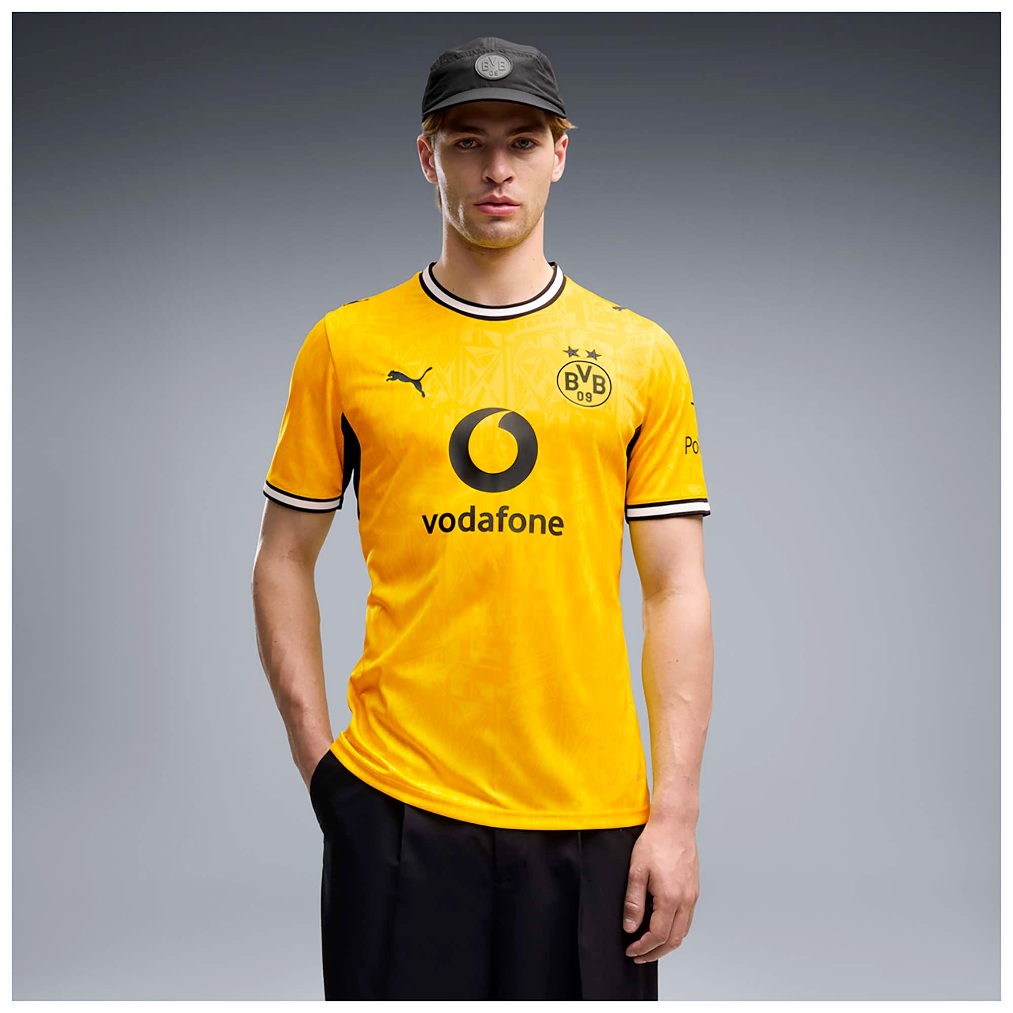 BVB_HOME_JERSEY_REPLICA_784088_01_Image_2