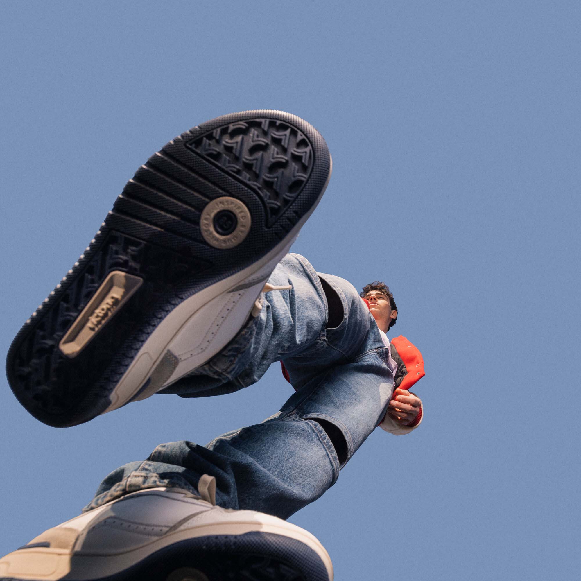 C80_-_CLASSIC_LEATHER_8800119_30_Image_5